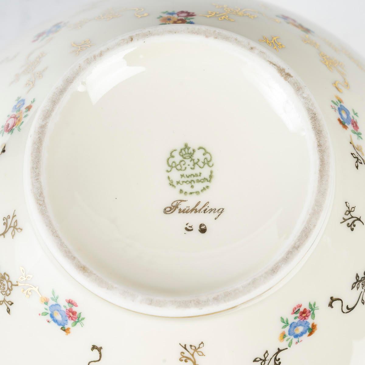 German Porcelain Boulle Vase, 20th Century. In Good Condition For Sale In Saint-Ouen, FR