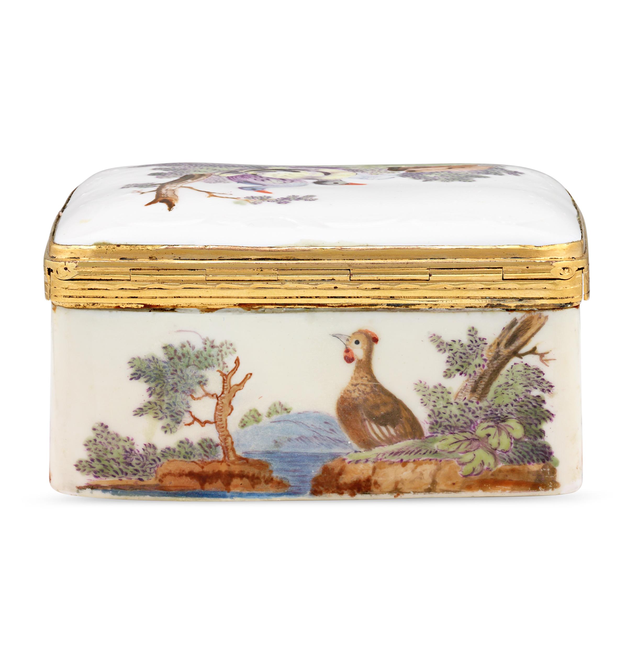 German Porcelain Box In Excellent Condition For Sale In New Orleans, LA