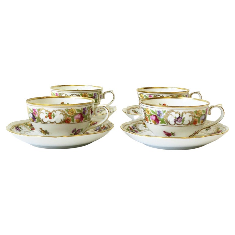 German Porcelain Coffee or Tea Cup and Saucer, Set of 4 For Sale