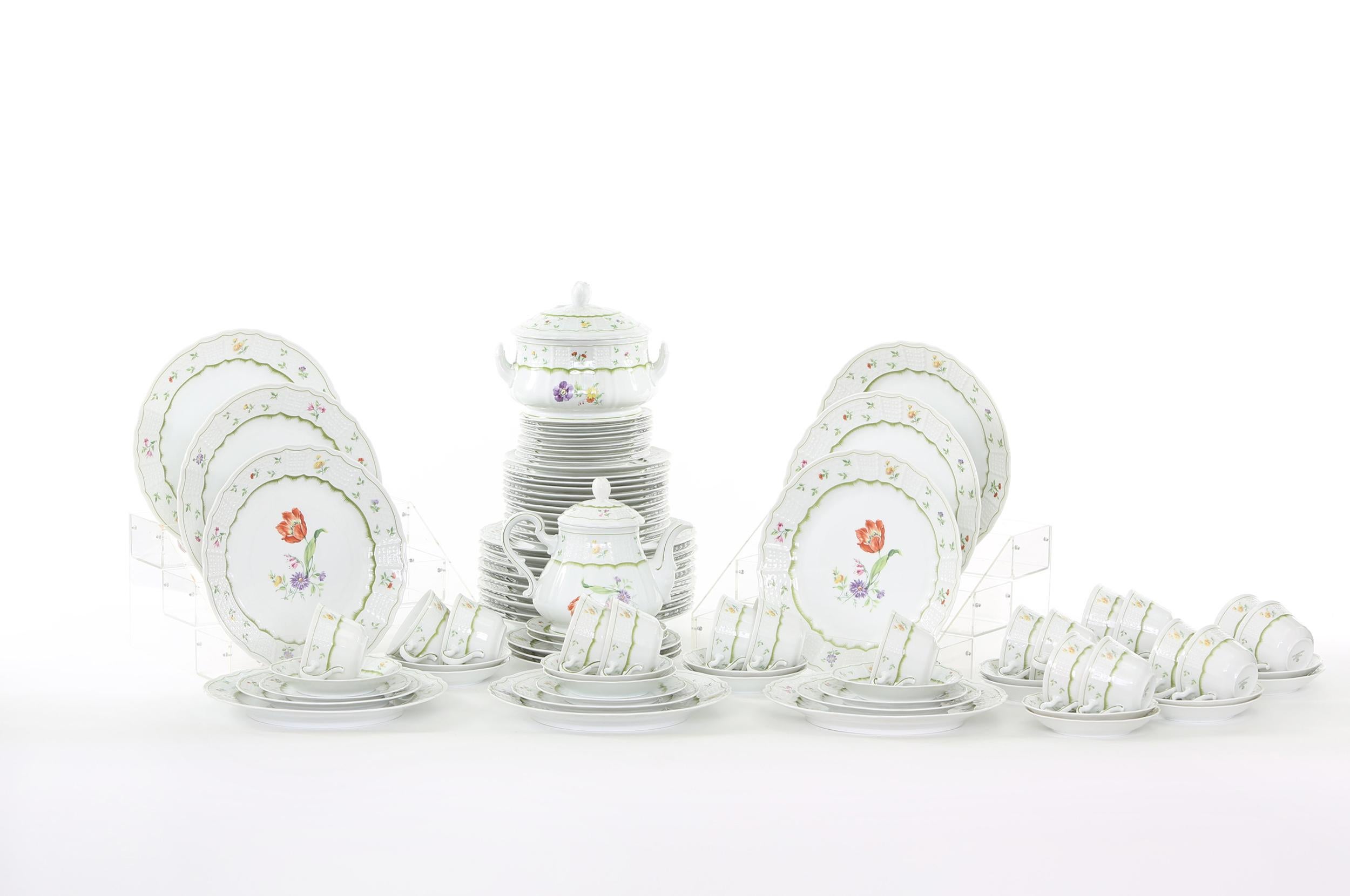 German Porcelain Dinner Service For Eighteen People For Sale 6