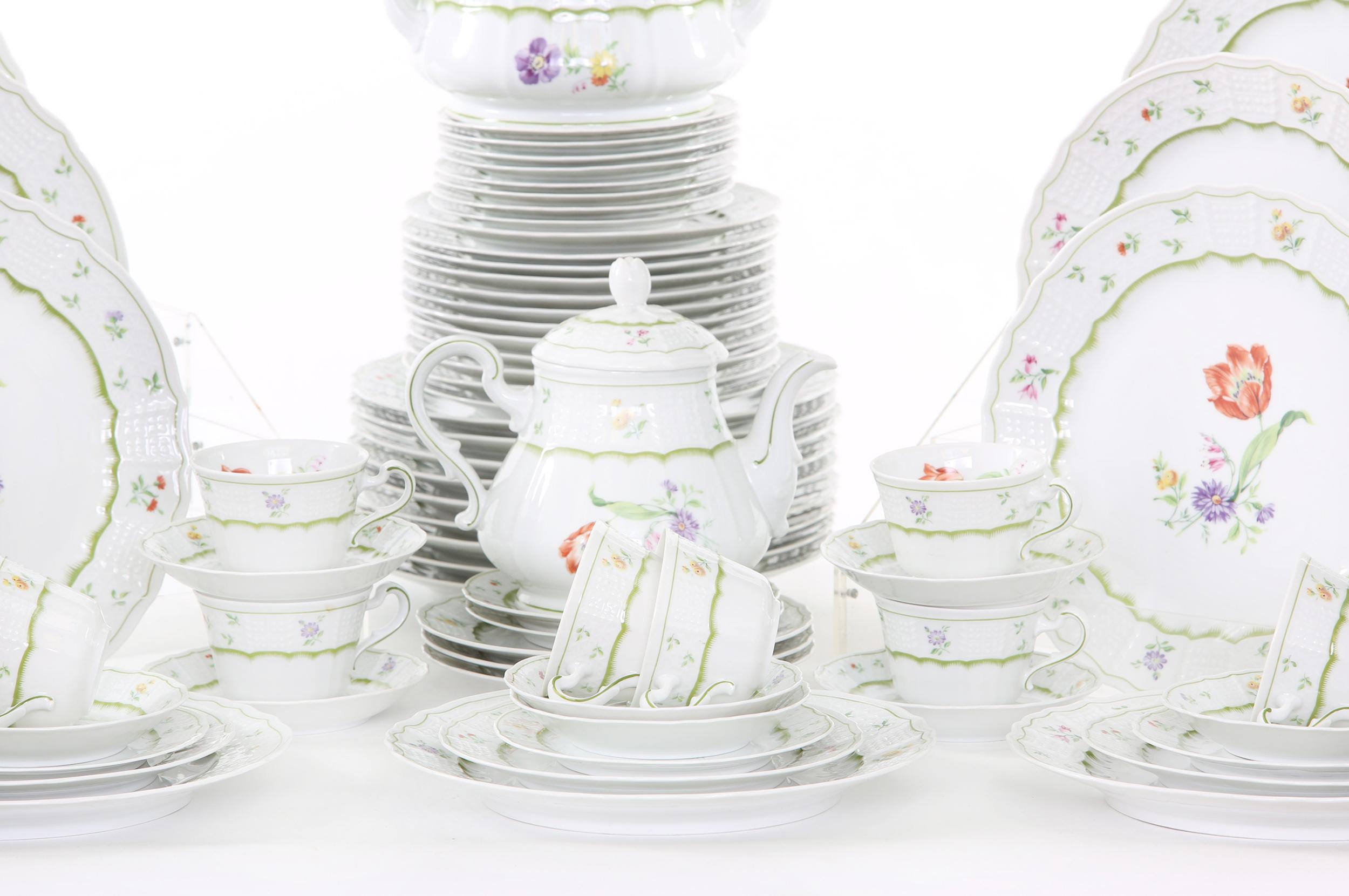 German Porcelain Dinner Service For Eighteen People For Sale 3