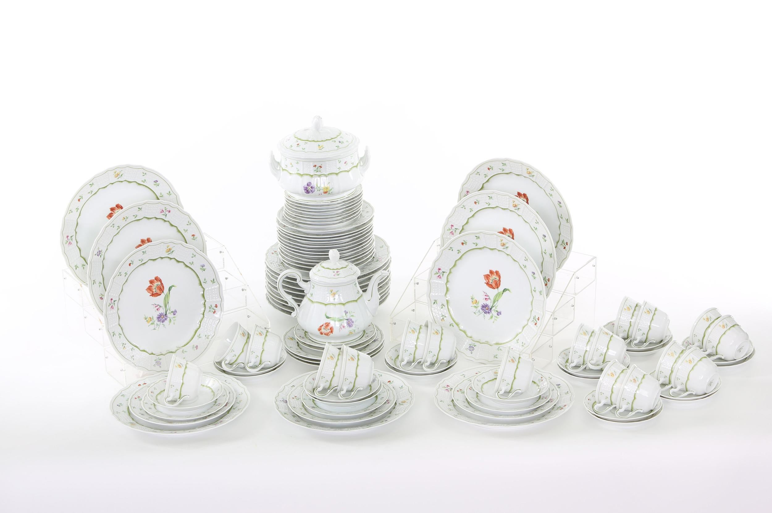 German Porcelain Dinner Service For Eighteen People For Sale 4