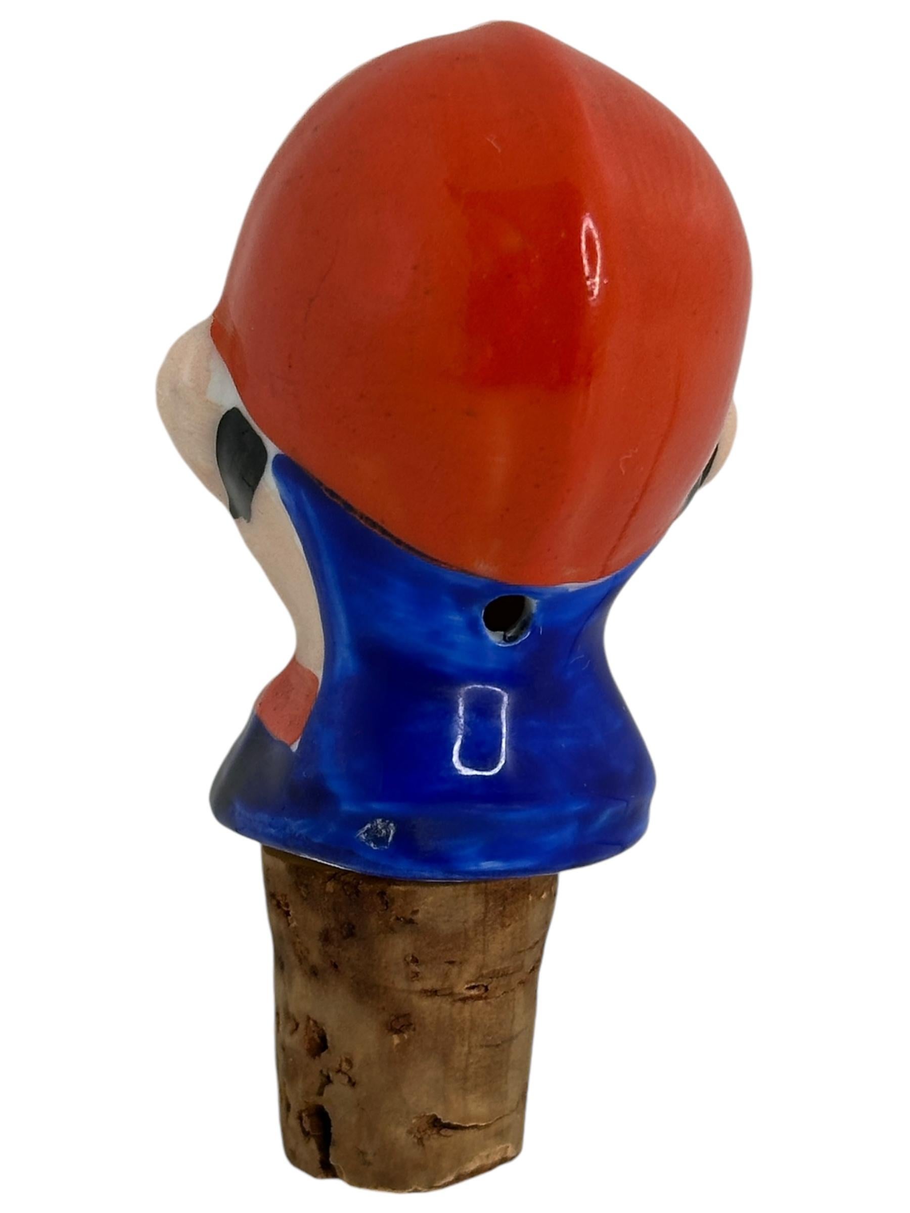 Deutscher figuraler Feuermann-Kopf-Kork-Flaschenflaschen- Stopper aus Porzellan, 1930er Jahre (Volkskunst) im Angebot