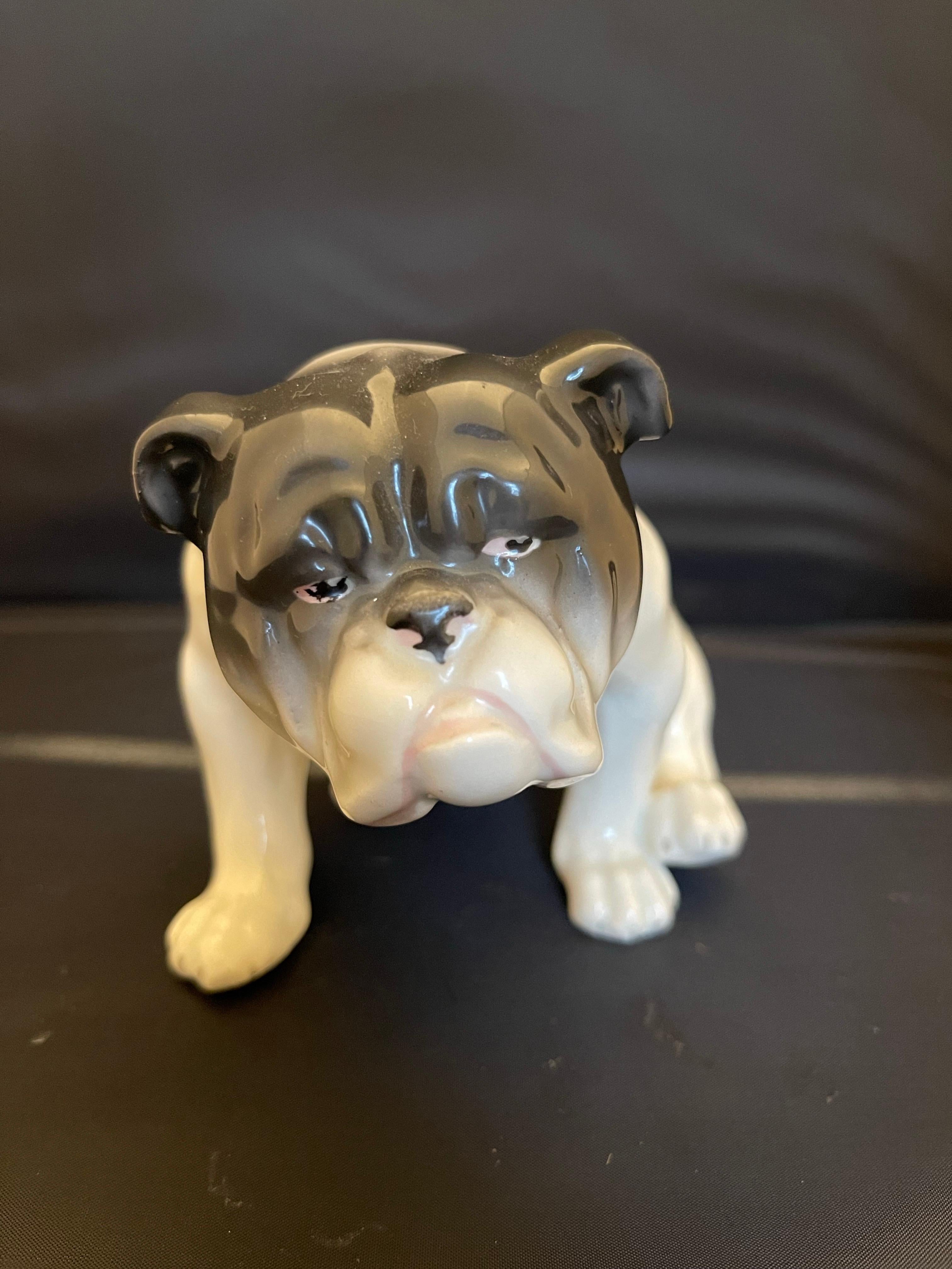 German Porcelain Figure of a Bulldog, Early 20th Century For Sale 1