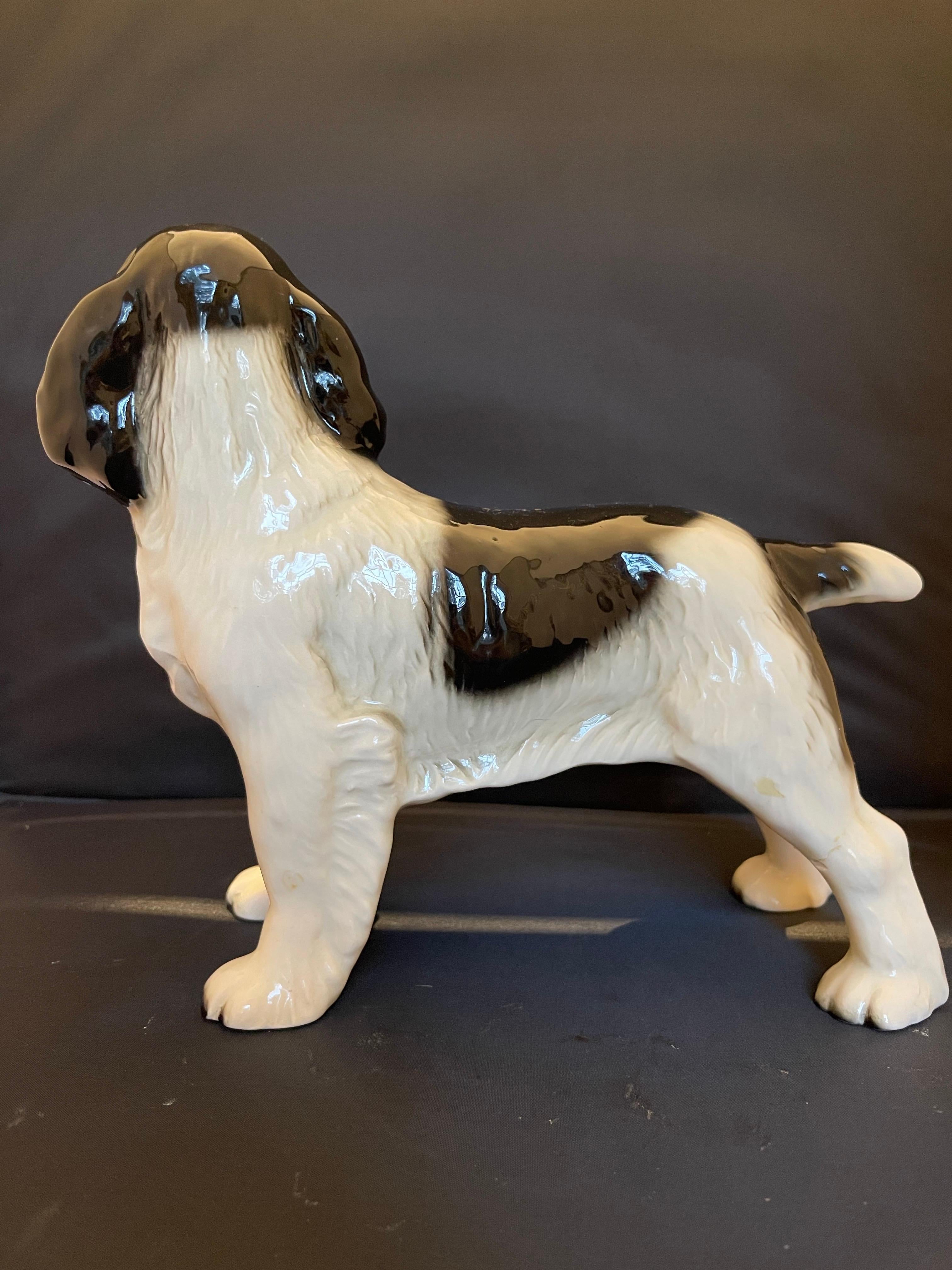 Porcelaine Figure en porcelaine allemande d'un chien d'épagneul cocker, 20e siècle en vente