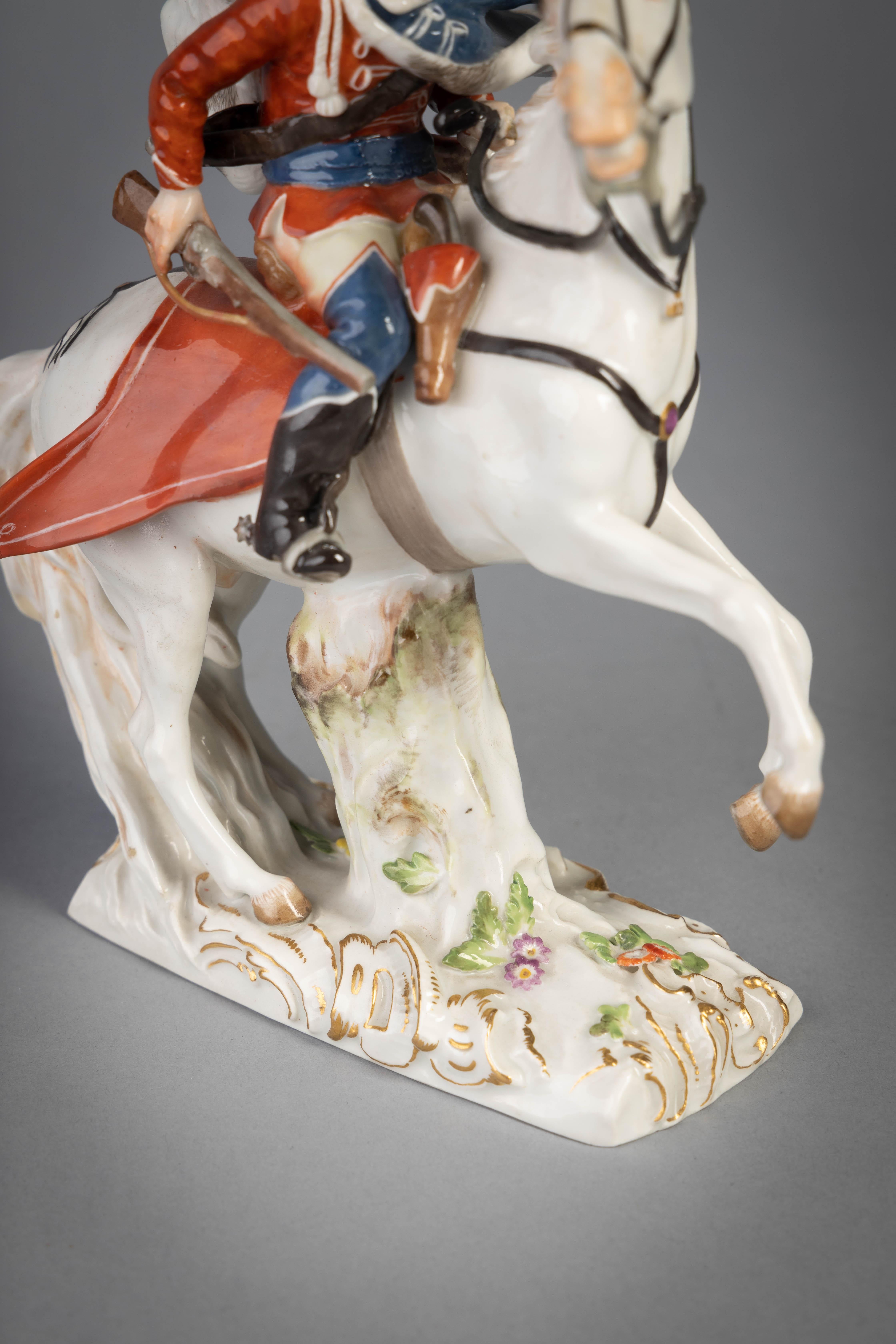 Figure de Hussar à dos de cheval en porcelaine allemande, Meissen, vers 1880 Bon état - En vente à New York, NY