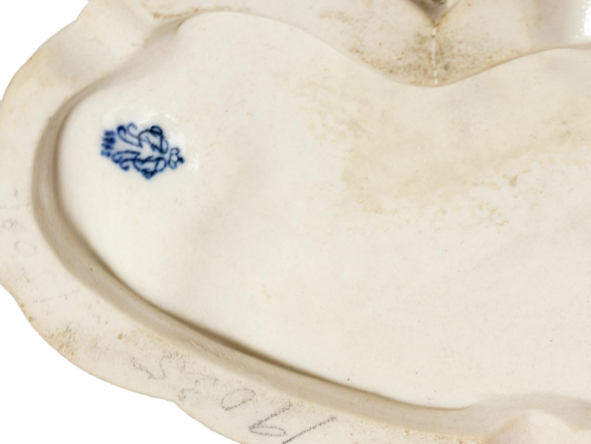 Figurilla de porcelana alemana de pareja enamorada, Volkstedt, Siglo XIX siglo XIX en venta