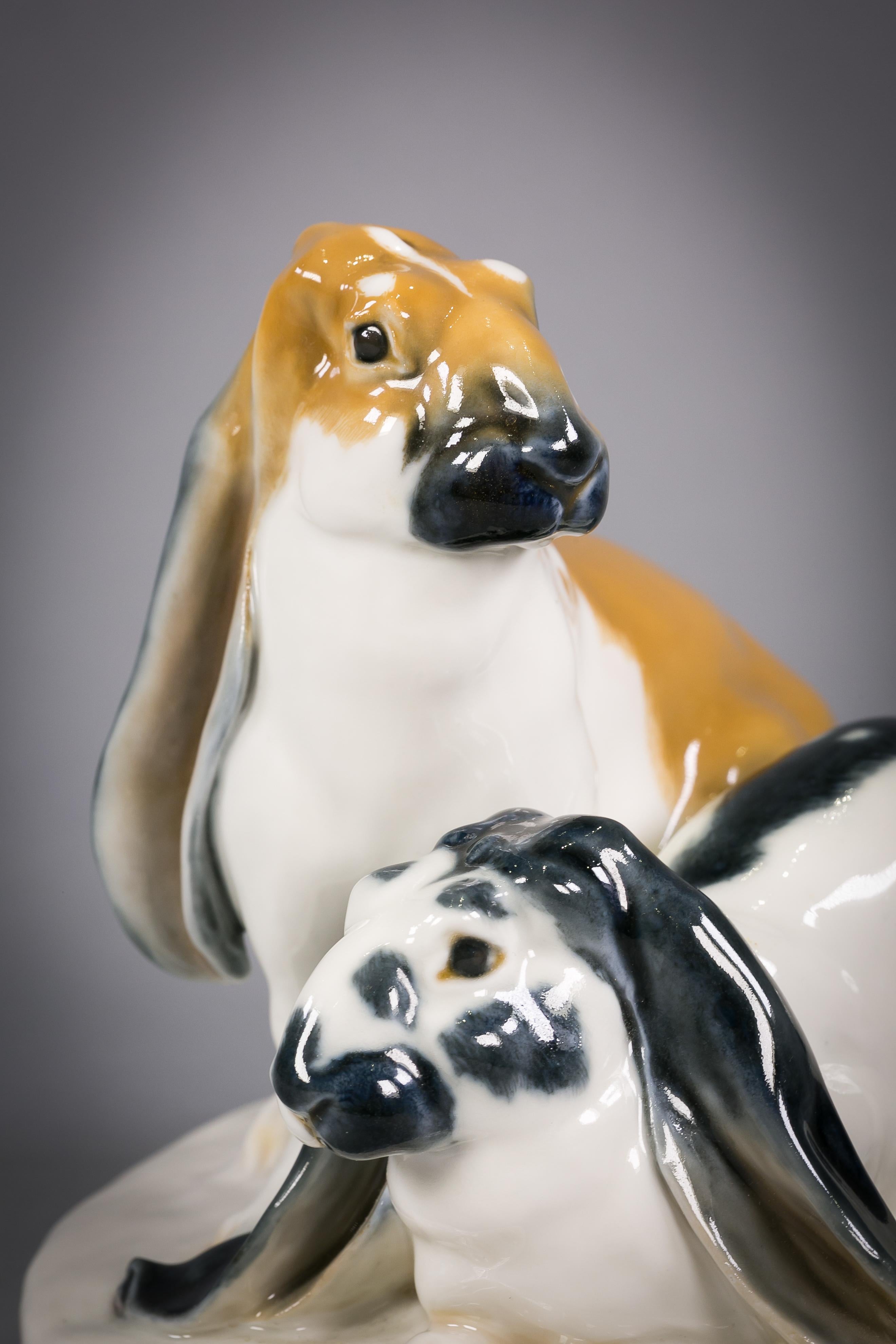 Early 20th Century German Porcelain Group of Two Rabbits, Meissen, circa 1910 For Sale