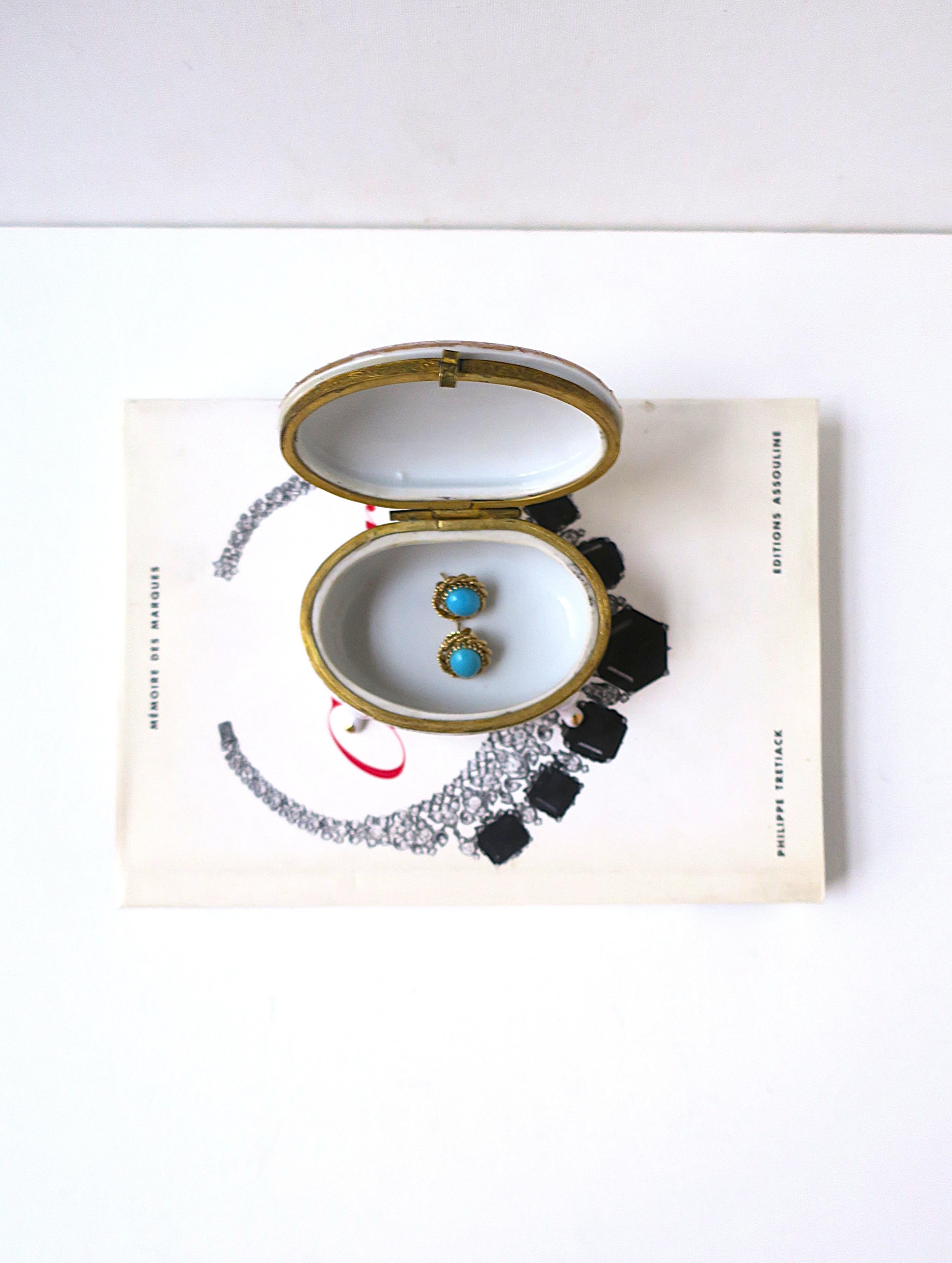 German Porcelain Jewelry Box For Sale 3