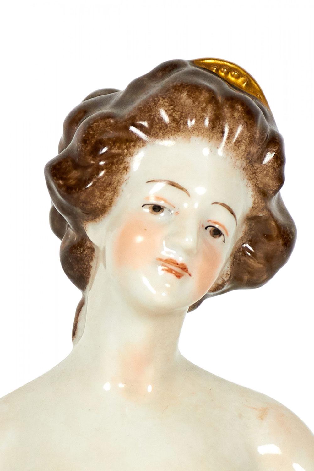 XIXe siècle Figurine de femme nue en porcelaine allemande en vente