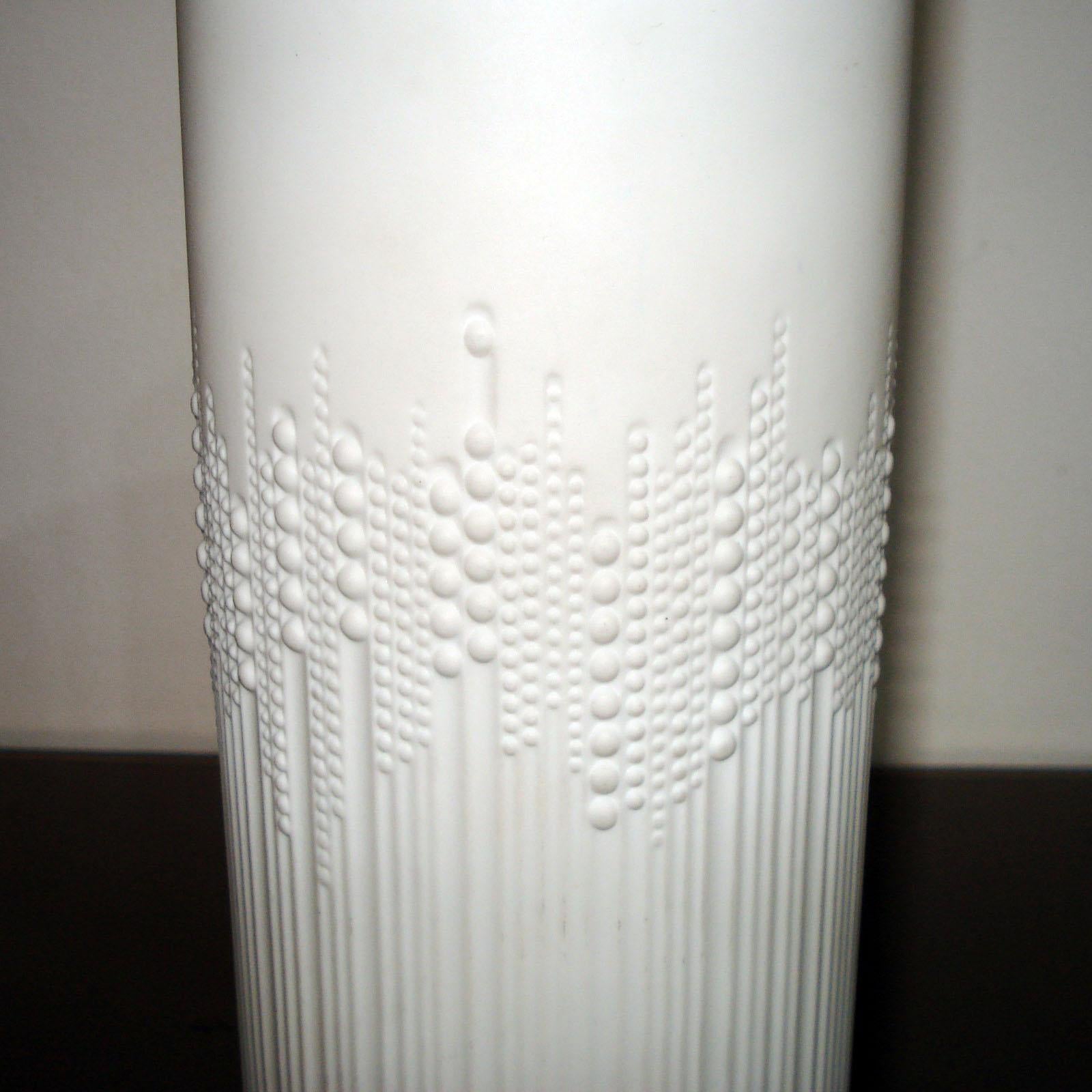 German Porcelain Vase by Tapio Wirkkala for Rosenthal, 1980s For Sale 2