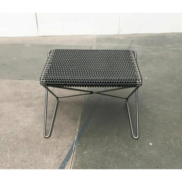 Ottomana o sgabello Kreuzschwinger postmoderno tedesco di Till Behrens, anni '80 In condizioni ottime in vendita a Hamburg, DE