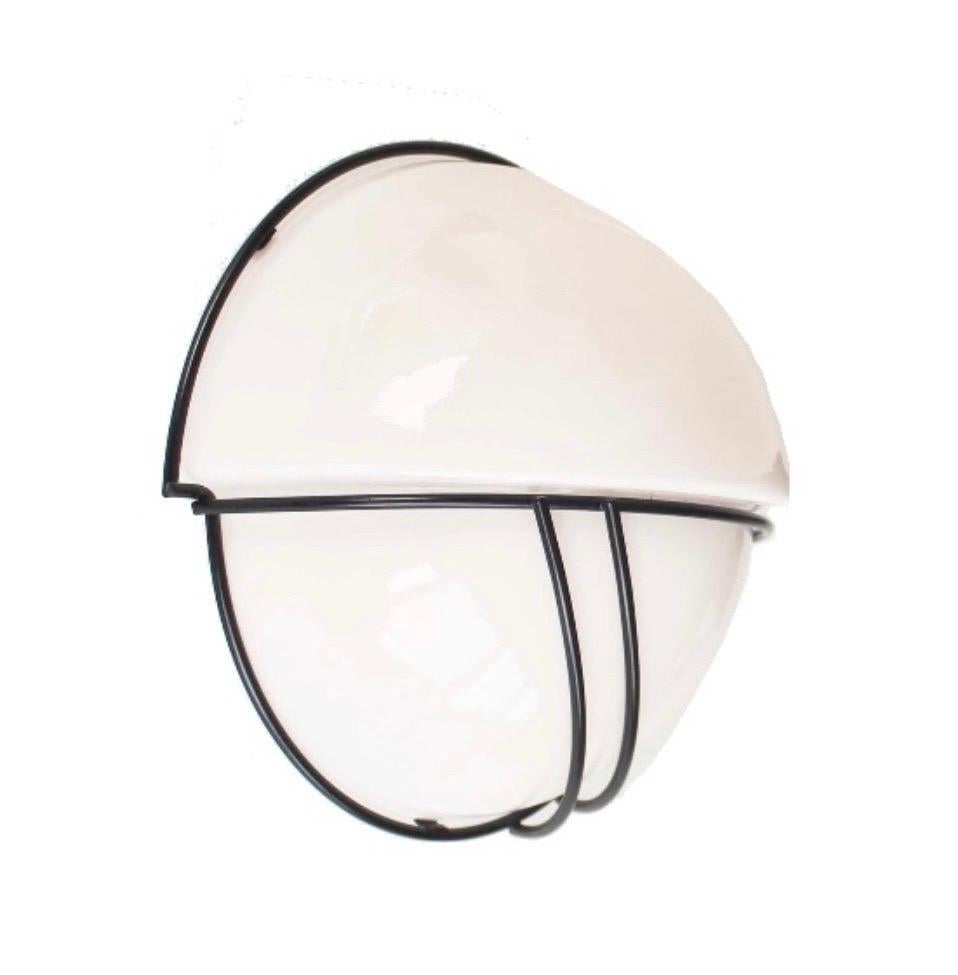 Pretty and Postmodern German Pair of White Glass Wall Sconces by Sische Leuchten. Model: 61510/01. These Wall Sconces were made in Germany by Sische during 1980s.
They have never been used, the condition is excellent. “Sische” original carton box