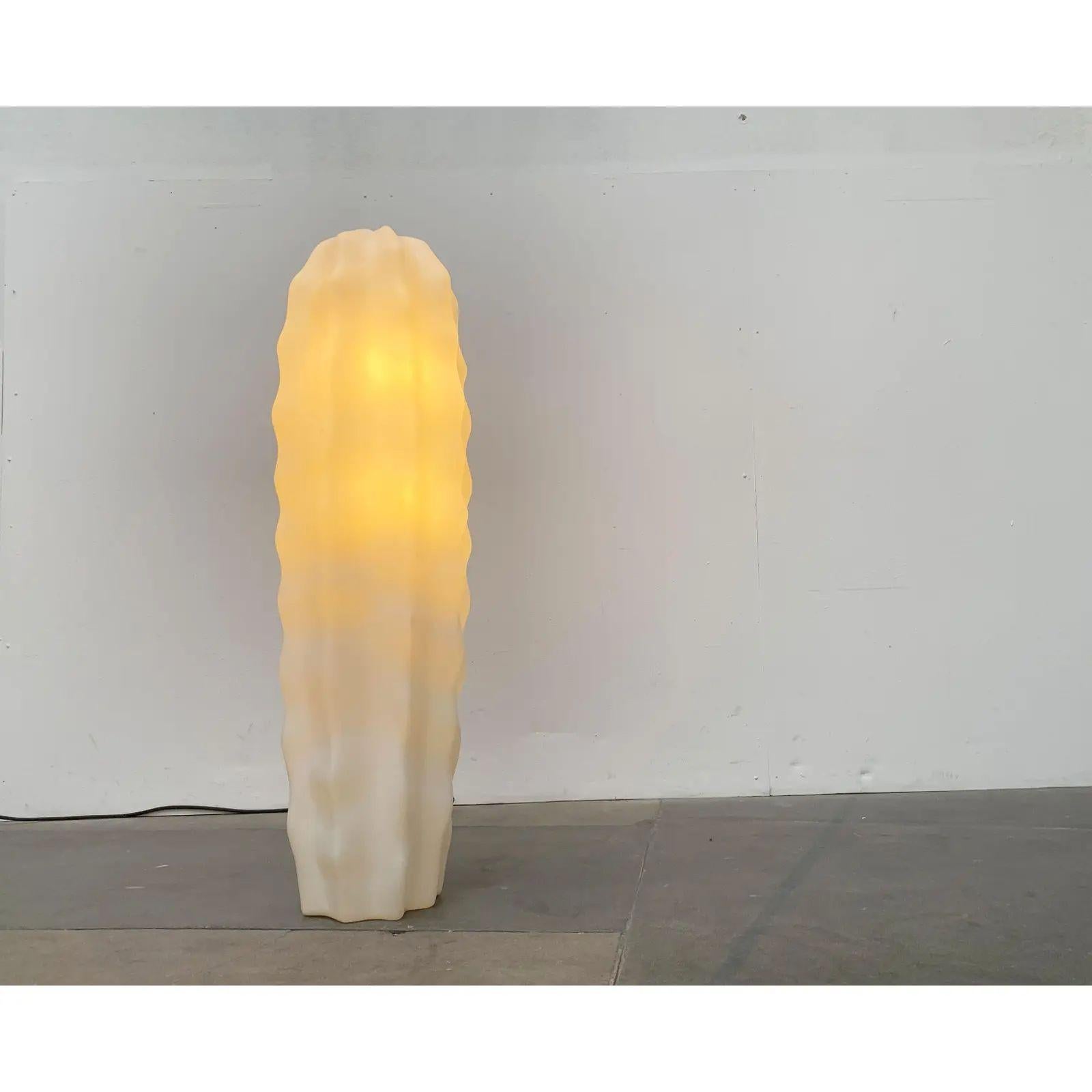Rare cactus floor lamp from Flötotto.

The stylized cactus shape makes for a decorative yet understated lighting object. The lamp is made of plastic and is very sturdy. Inside is a frame with the sockets. This piece has an attribution mark,It is