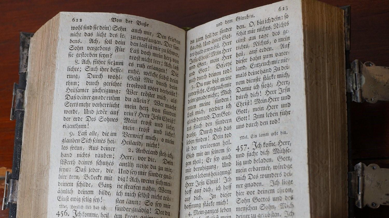 Deutsches Gebetsbuch mit kunstvollen Silberbeschlägen, frühes 19. Jahrhundert im Angebot 13