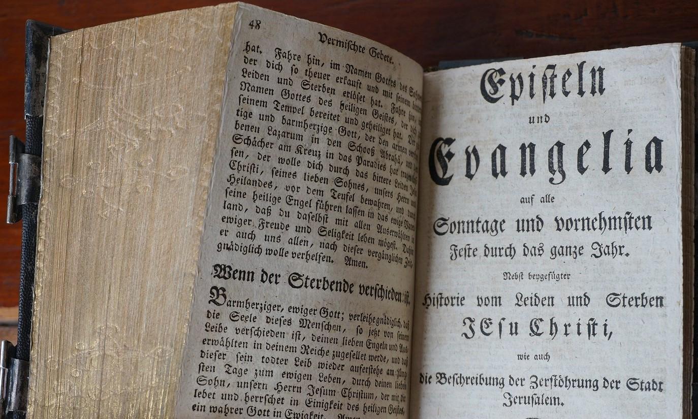 Deutsches Gebetsbuch mit kunstvollen Silberbeschlägen, frühes 19. Jahrhundert im Angebot 16