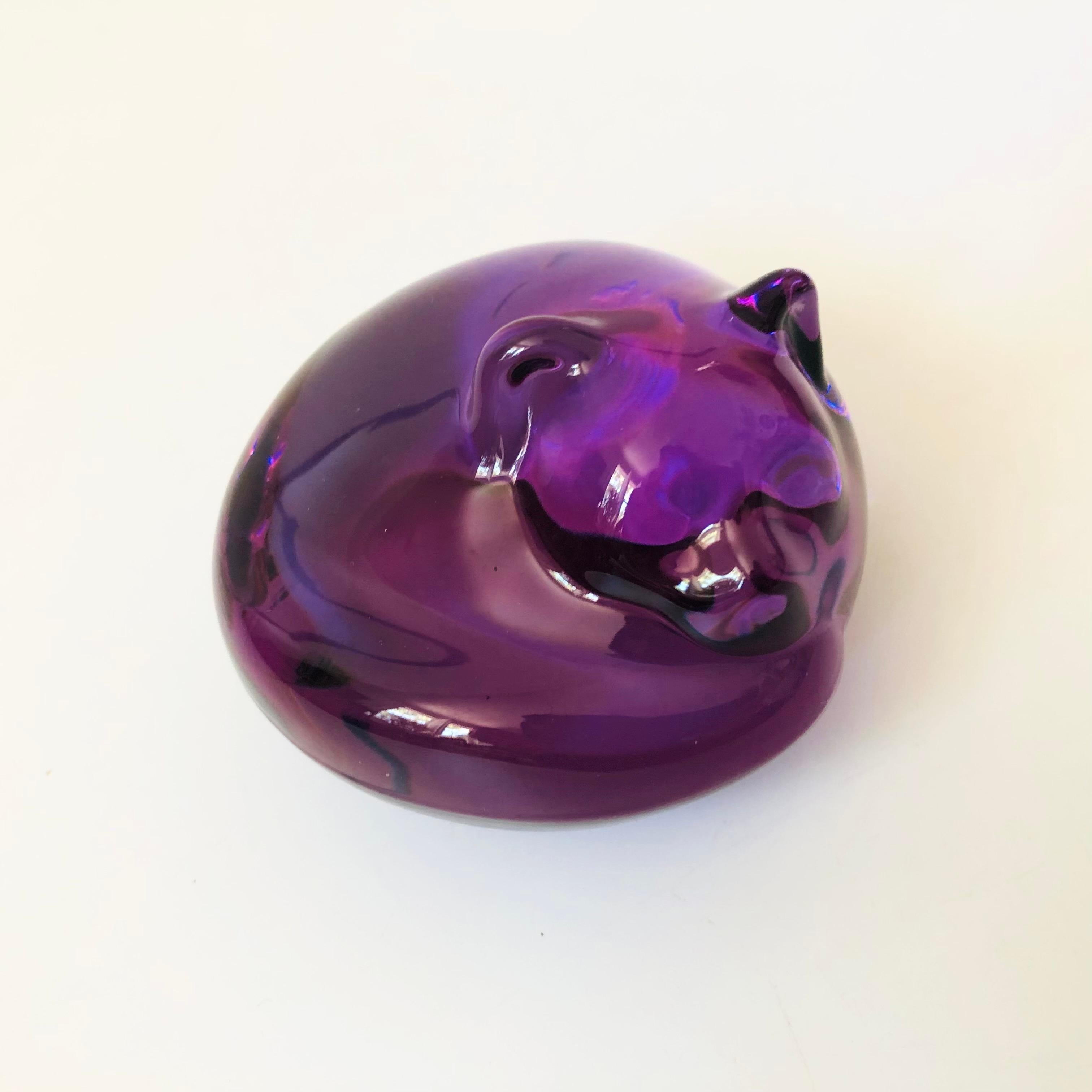 A vintage GW German crystal cat figurine. Lovely simplified form in a vibrant purple color. Nice heavy weight for using as a paperweight.

