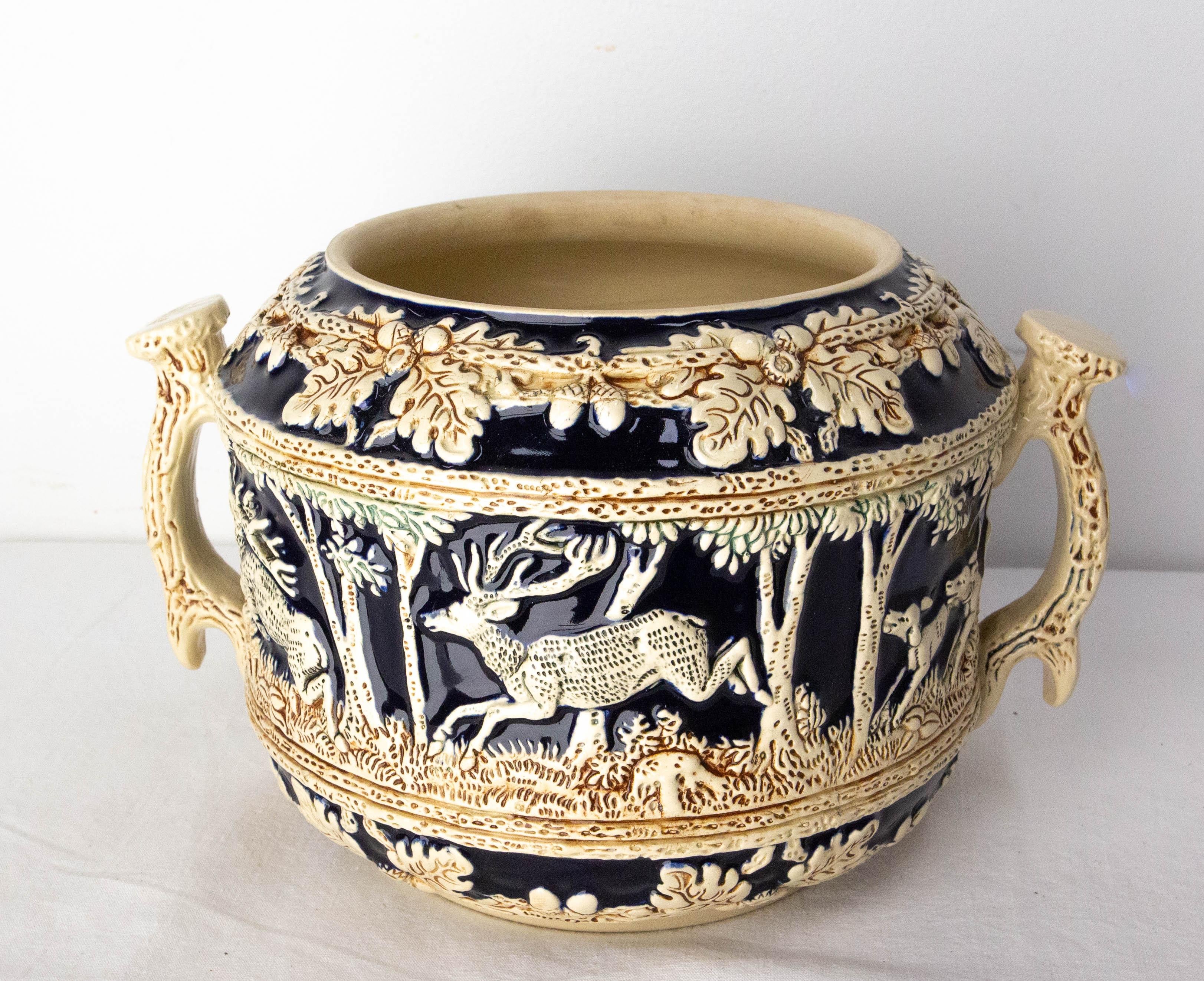 Centrotavola in gres tedesco Scharzwald Art Nouveau Scene di caccia, circa 1900 in vendita 3