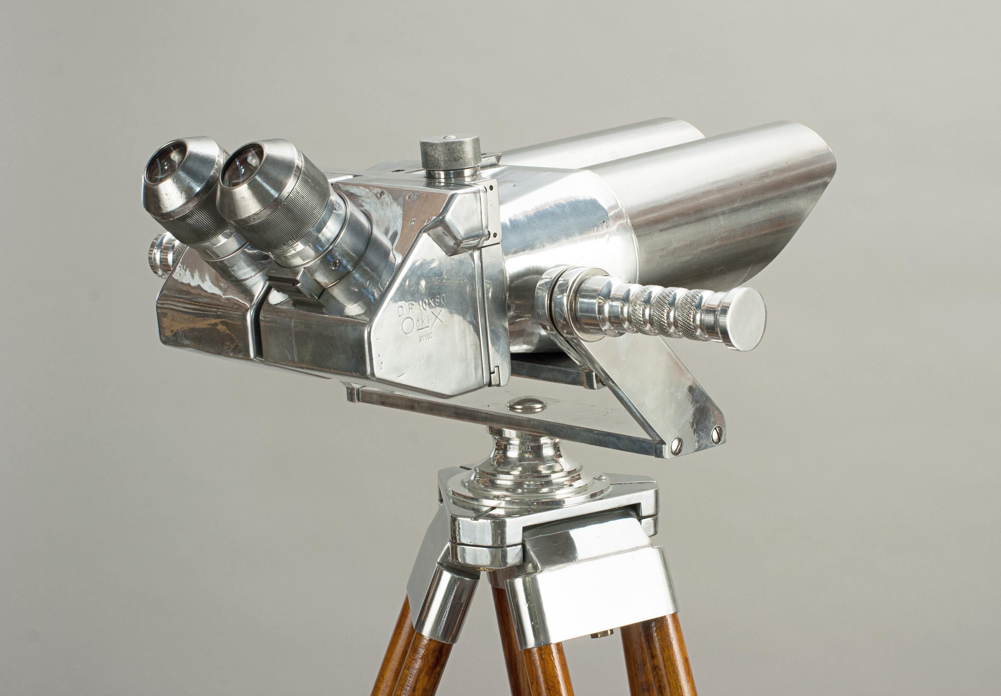Binocolo da osservazione tedesco Schneider, su supporto a treppiede in legno 8