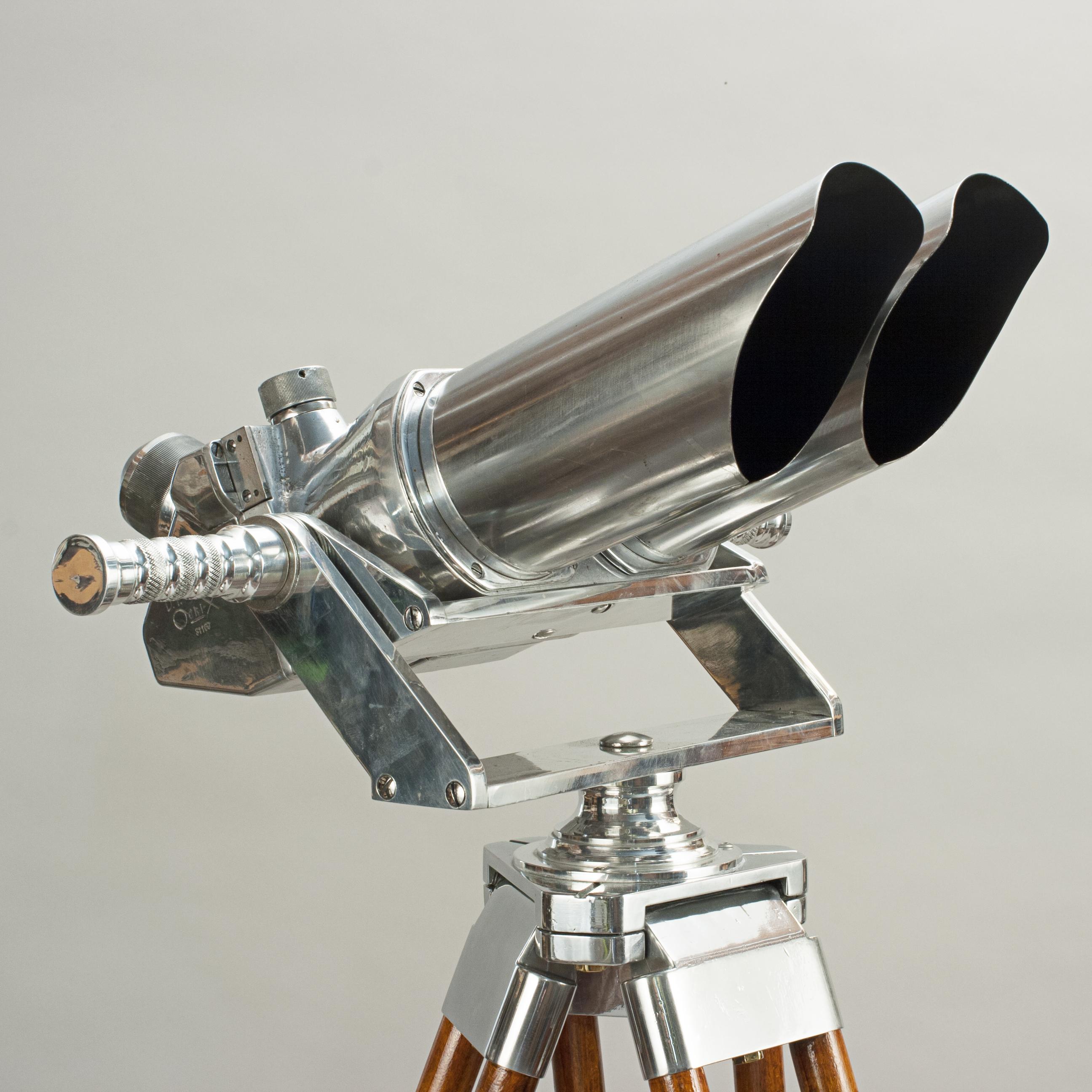 German Schneider Observation Binoculars, on Wooden Tripod Stand 8