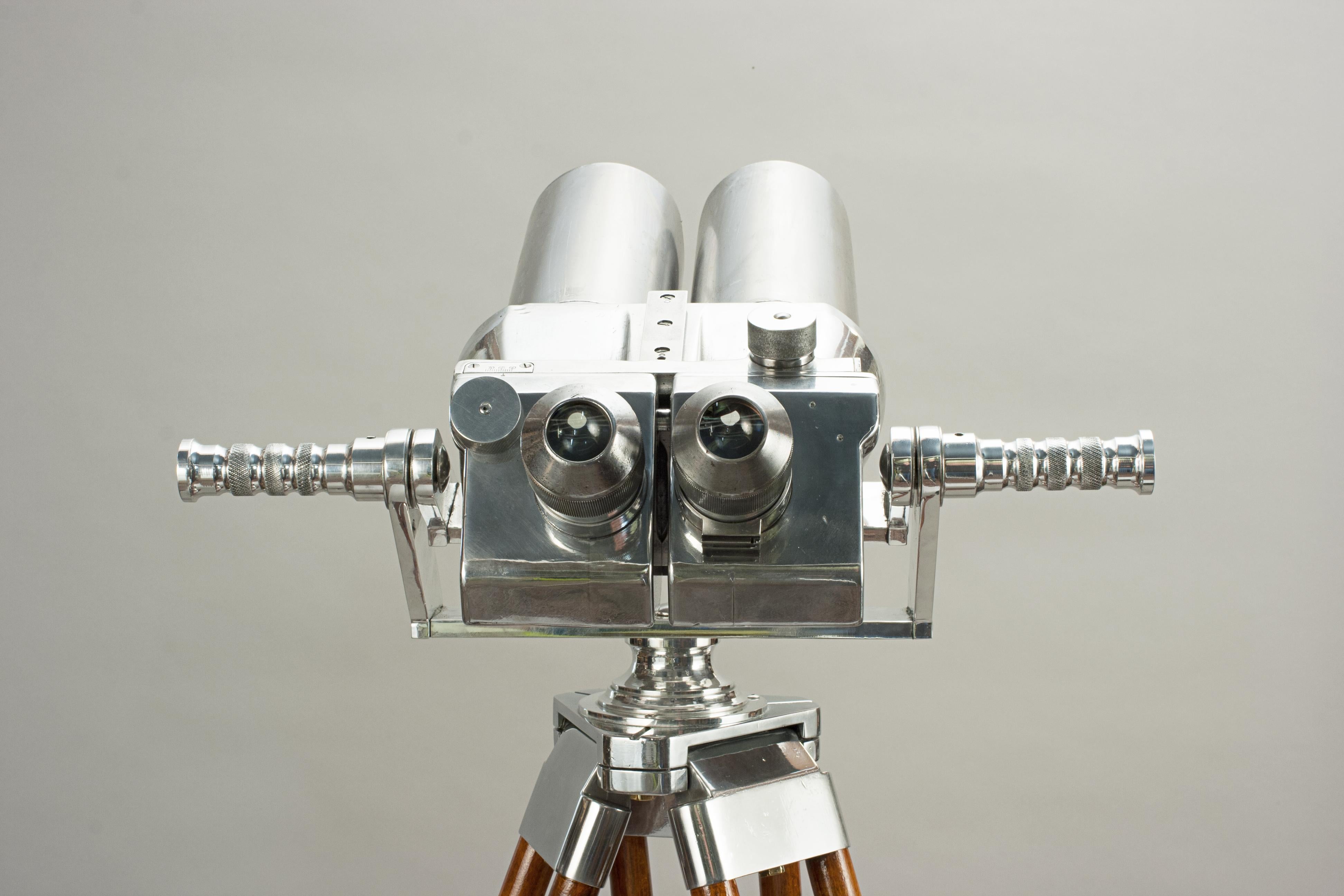 Mid-20th Century German Schneider Observation Binoculars, on Wooden Tripod Stand