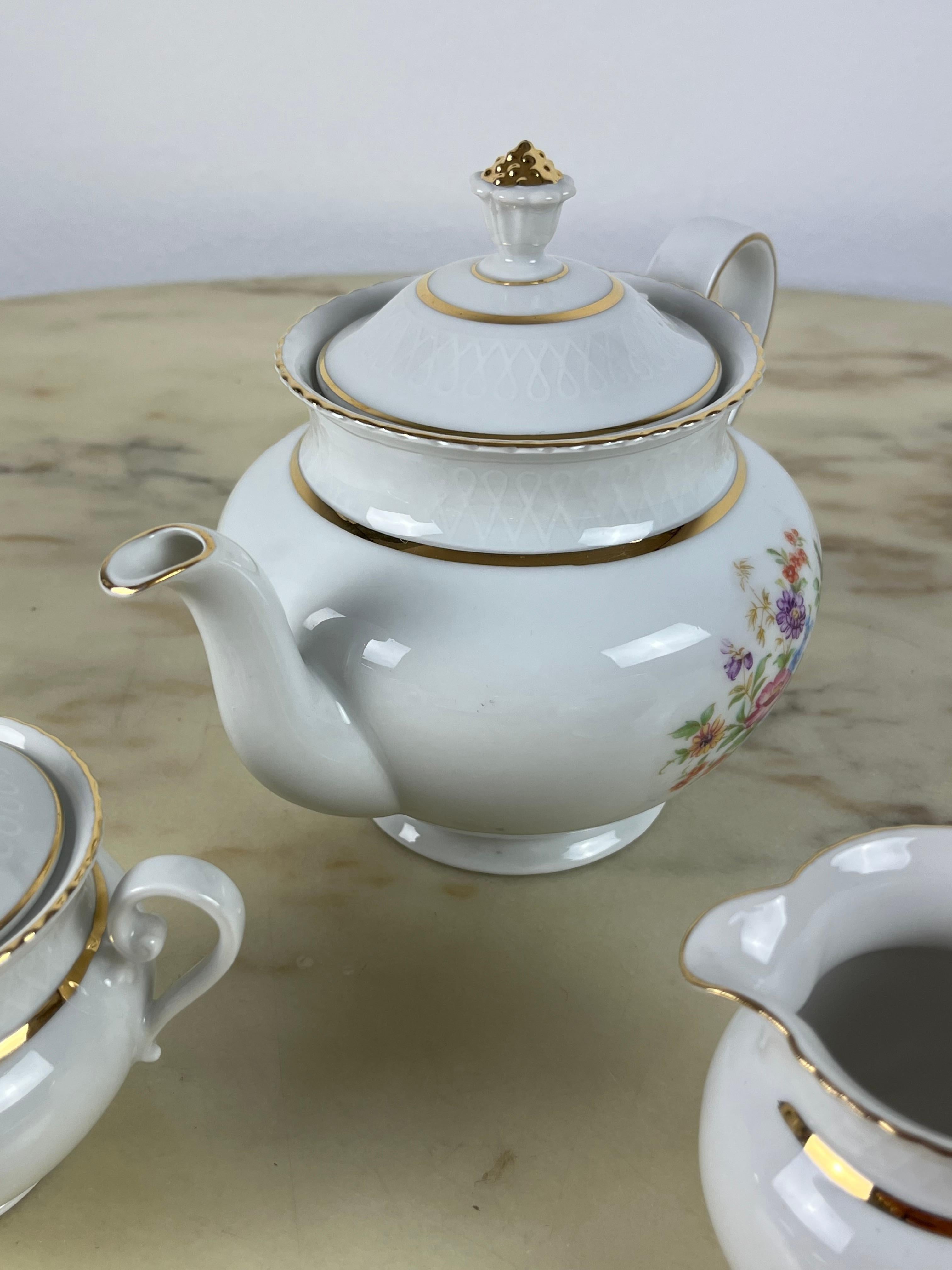 German Seltmann Weiden Porcelain Tea Set, 1960s In Good Condition In Palermo, IT