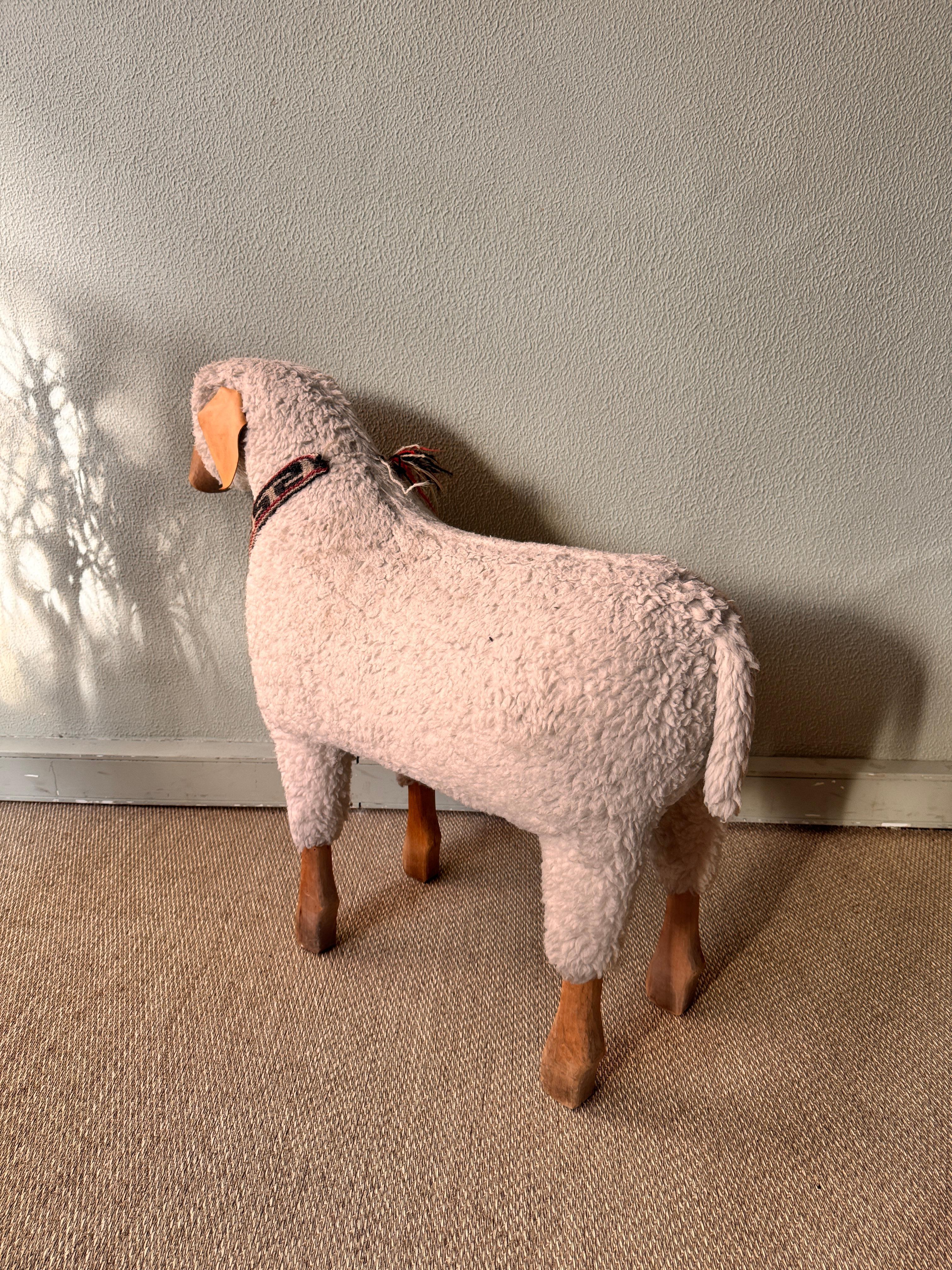 Tedesco Sgabello tedesco Sheep di Hans Peter Krafft per Meier anni '70 in vendita