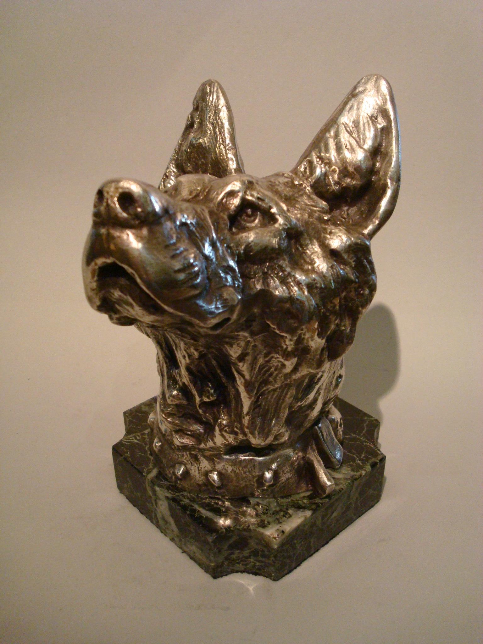 German Shepherd Dog Bust Paperweight Sculpture / France, 1910 For Sale 2