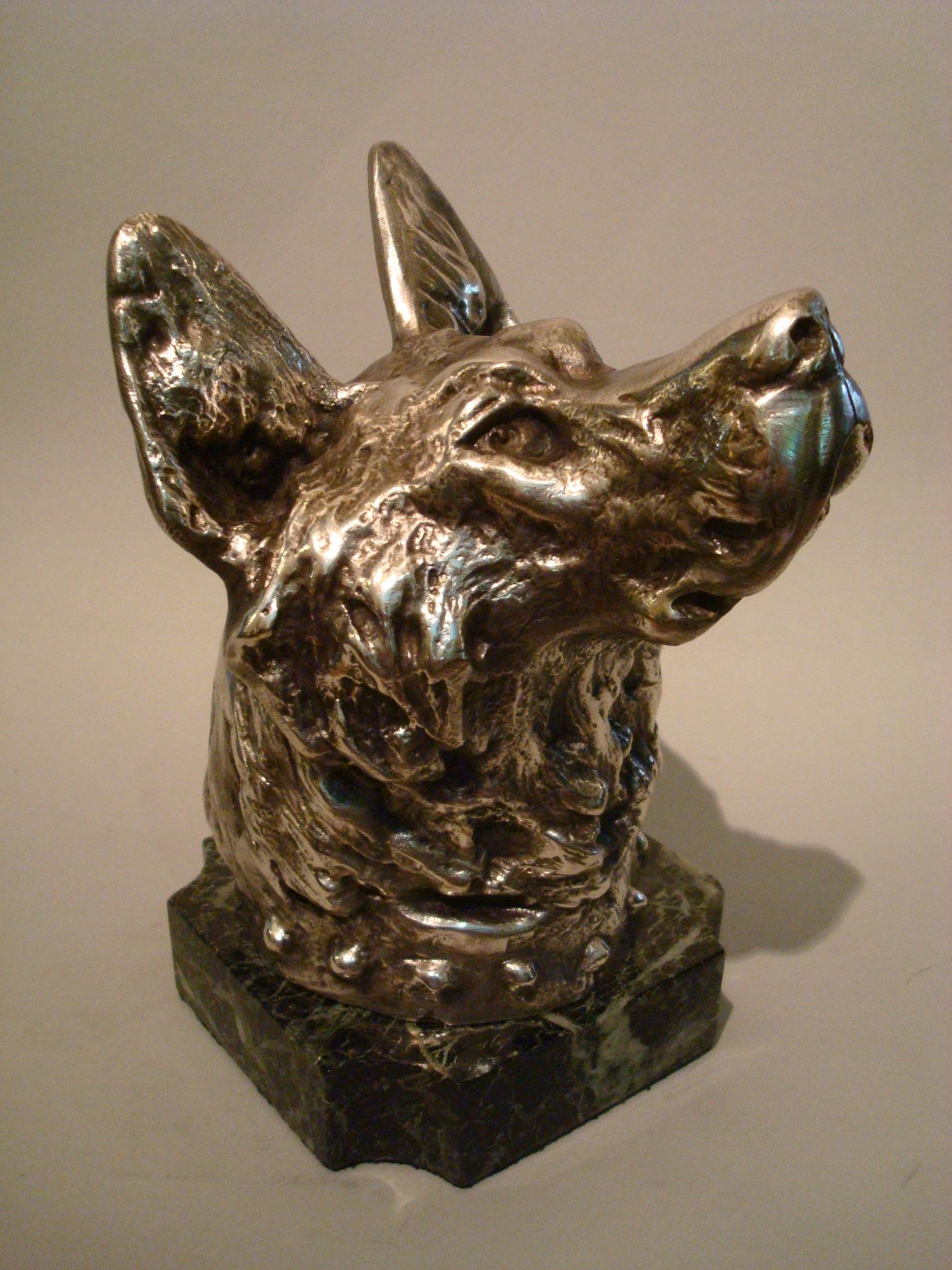 Escultura pisapapeles busto de perro pastor alemán / Francia, 1910 siglo XX en venta