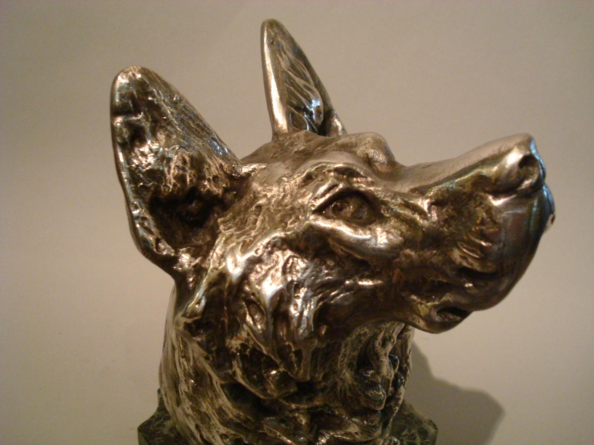 20th Century German Shepherd Dog Bust Paperweight Sculpture / France, 1910 For Sale
