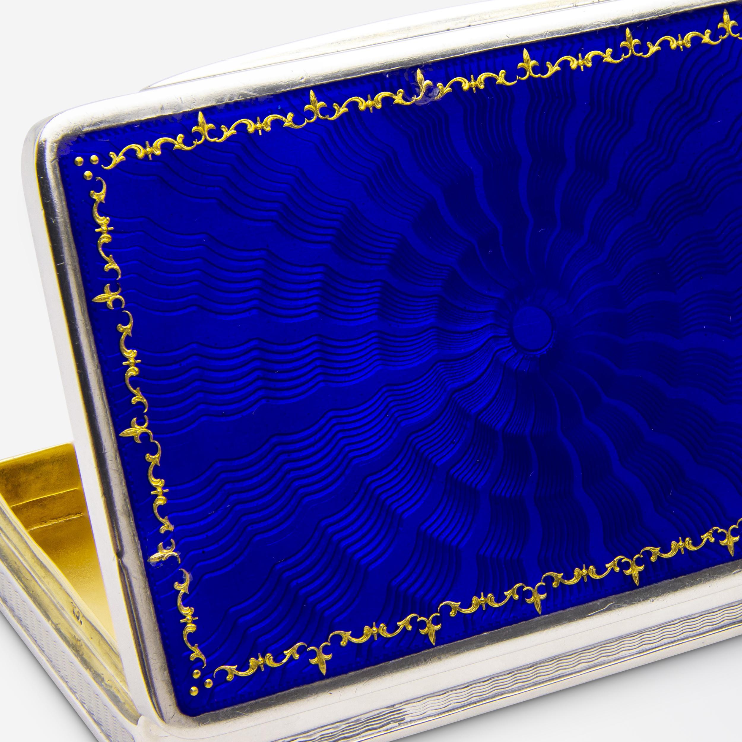 Tabatière allemande en argent et émail bleu de Louis Kuppenheim en vente 2