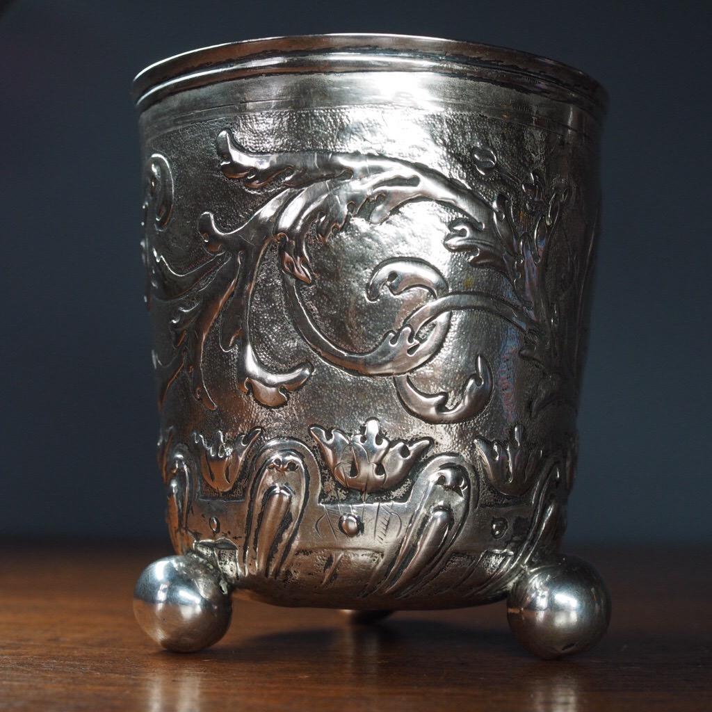 Hand-Crafted German Silver Beaker, Embossed Scrolls, circa 1710 For Sale