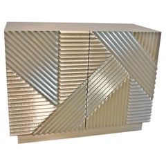 Meuble de rangement/crédence en argent allemand par Bernhardt Interiors