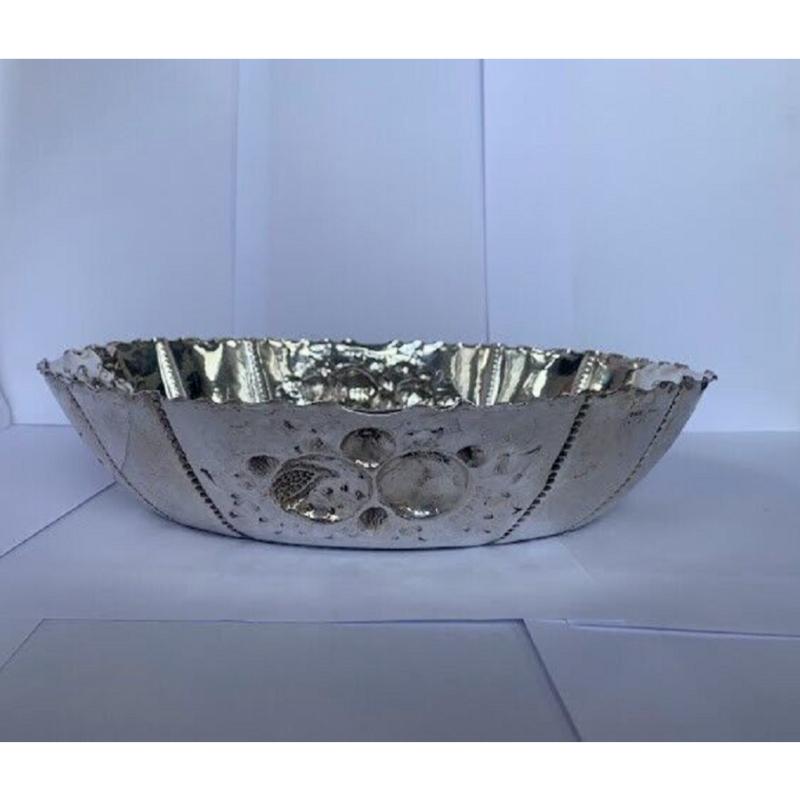 German Silver Repousse Fruit Bowl/Fruit Sweet Meat Dish, 1880’s In Good Condition For Sale In London, GB