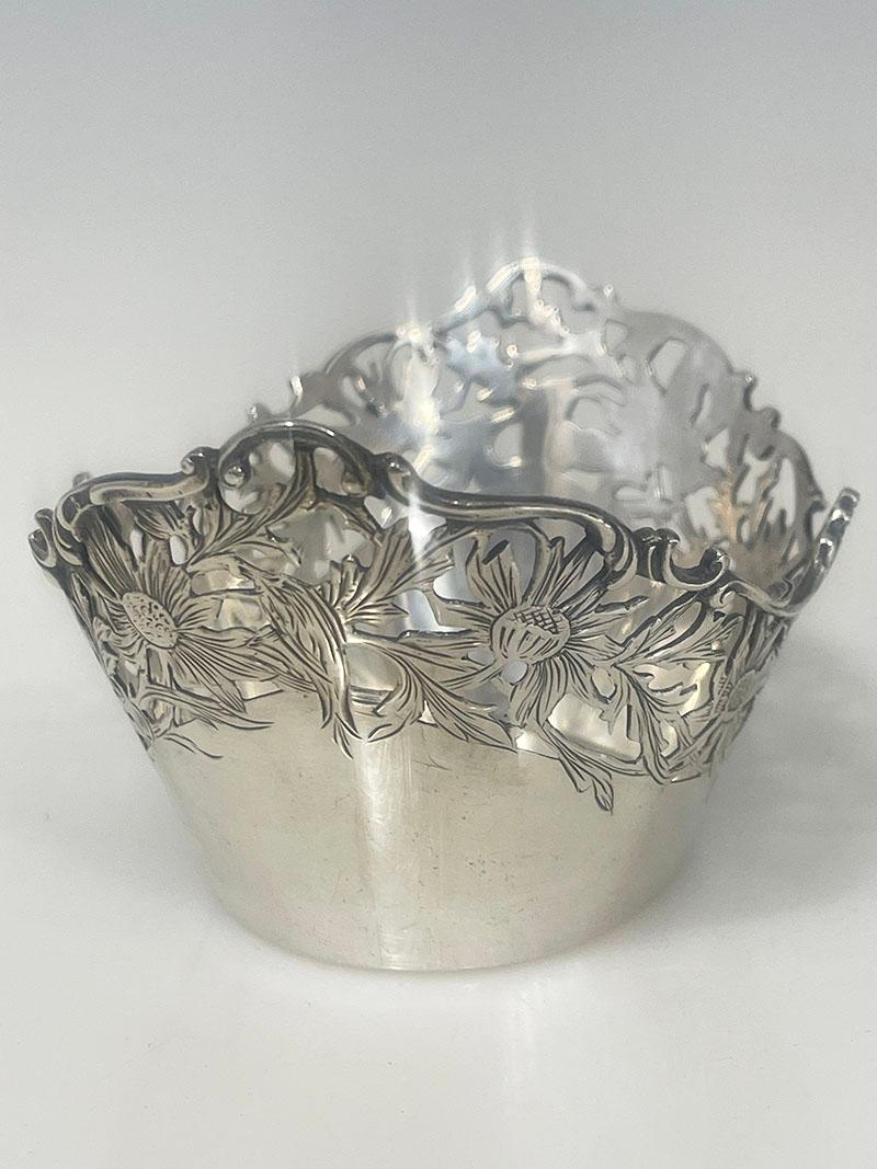 Tedesco Cestino per bonbon tedesco in argento di Bernhard Weber, 1885-1915 in vendita