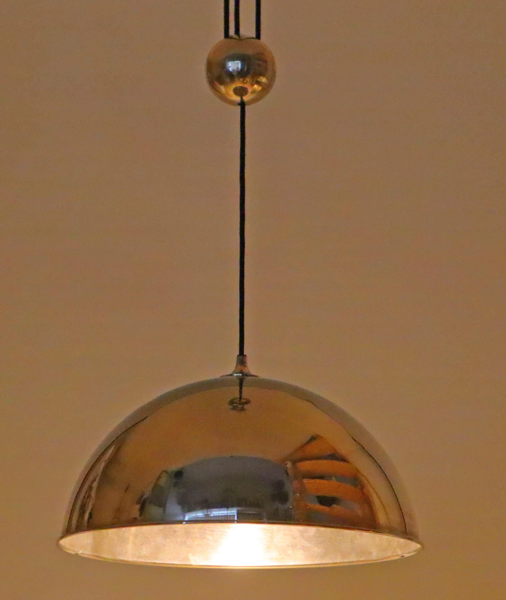 Ciondolo da soffitto tedesco Solan in nichel con contrappeso di Florian Schulz, anni '70 in vendita 9