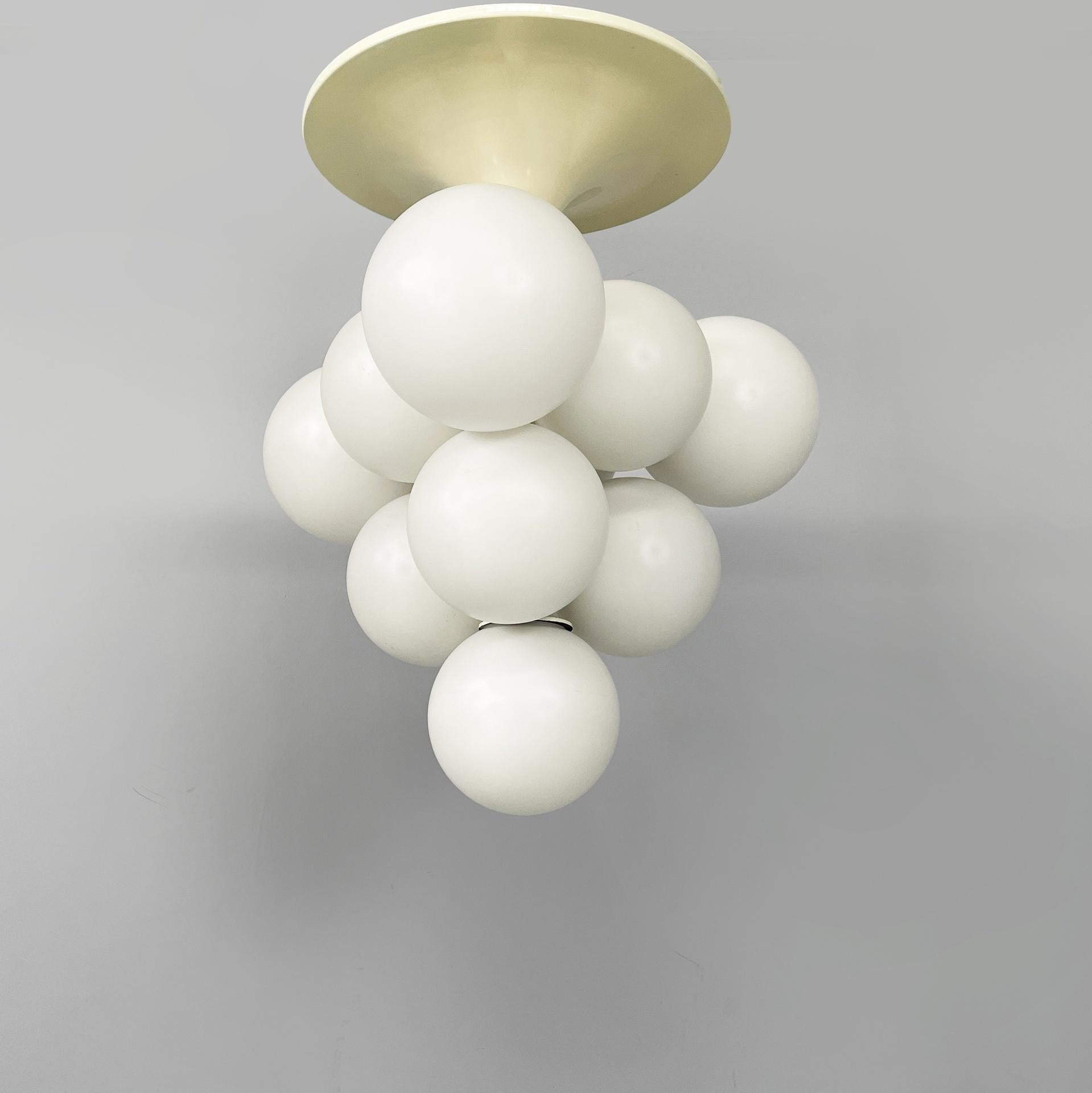 German Space Age opaline glass chandelier by Max Bill for Temde, 1960s In condizioni buone in vendita a MIlano, IT