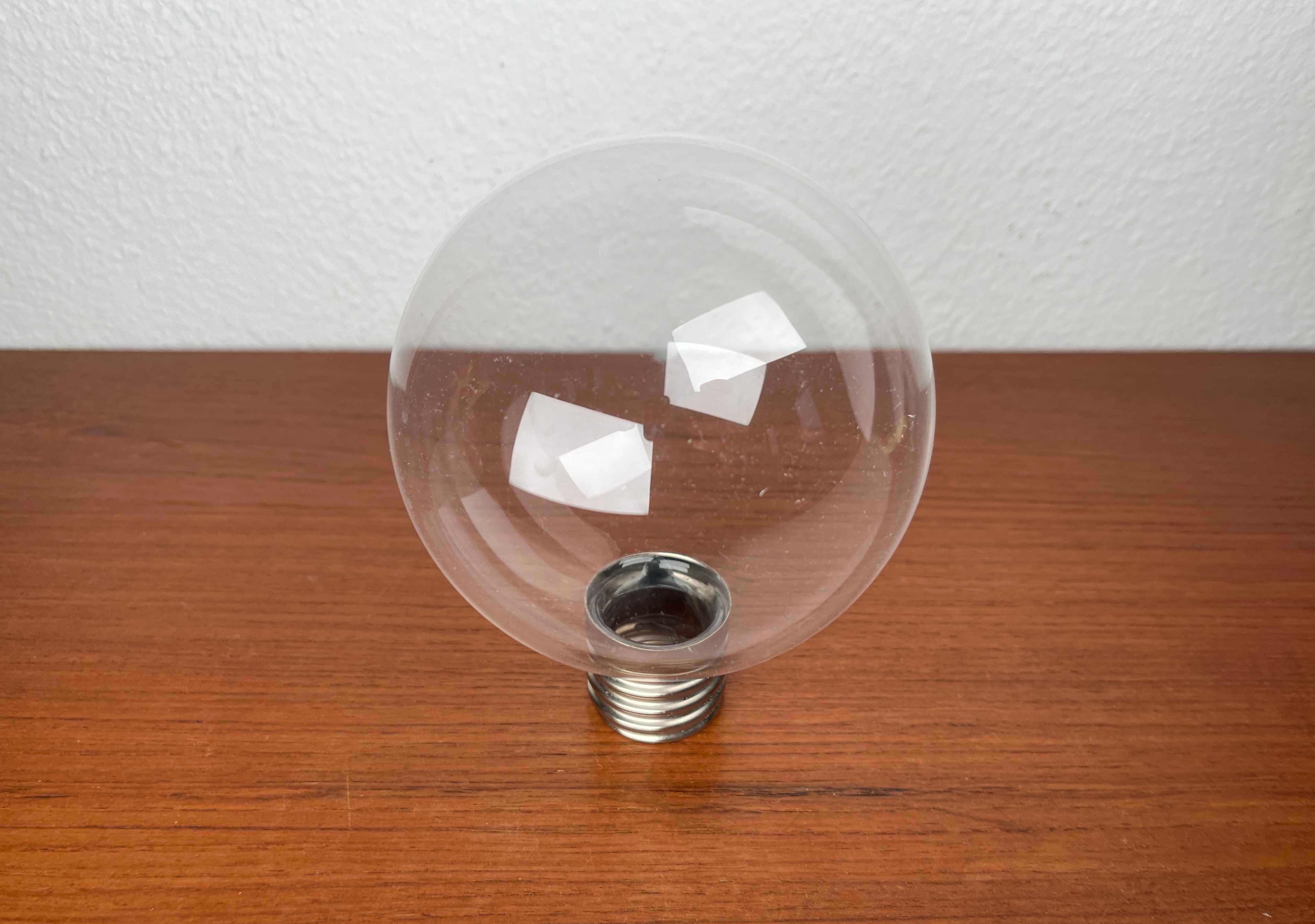 Metallo Ricambio di vetro tedesco dell'età dello spazio per lampade da tavolo Motoko Ishii 1970s in vendita