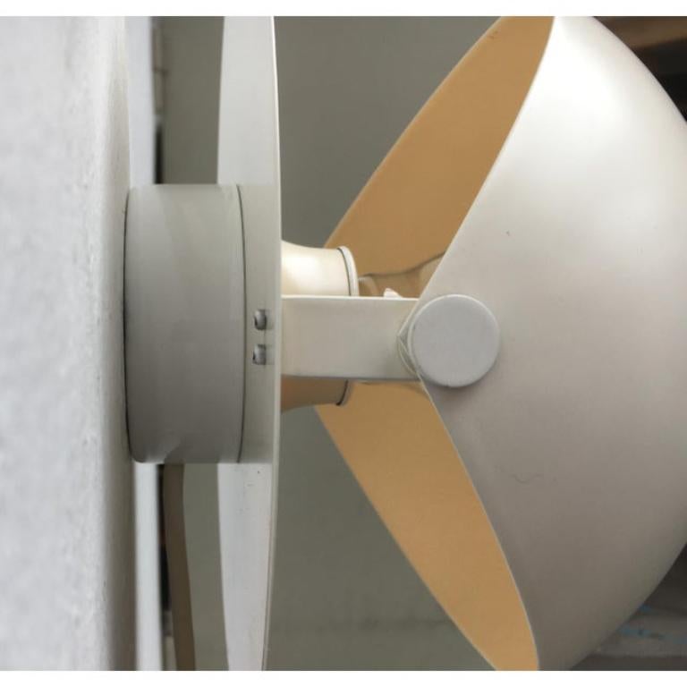 Métal Lampe murale allemande de l'ère spatiale Cosack, années 1960 en vente