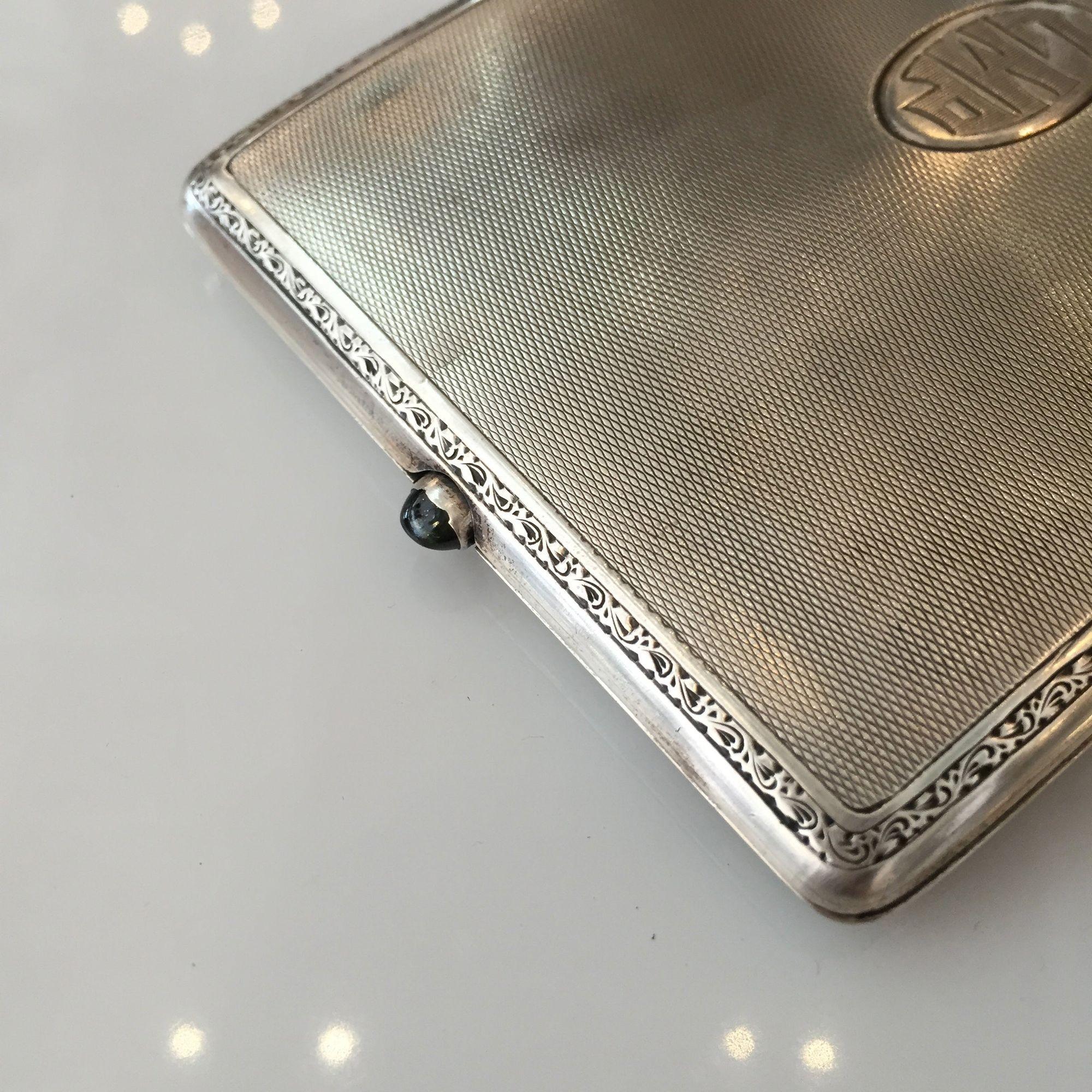 German Sterling Silver Cigarette Case with a Sapphire Stone In Good Condition For Sale In Van Nuys, CA