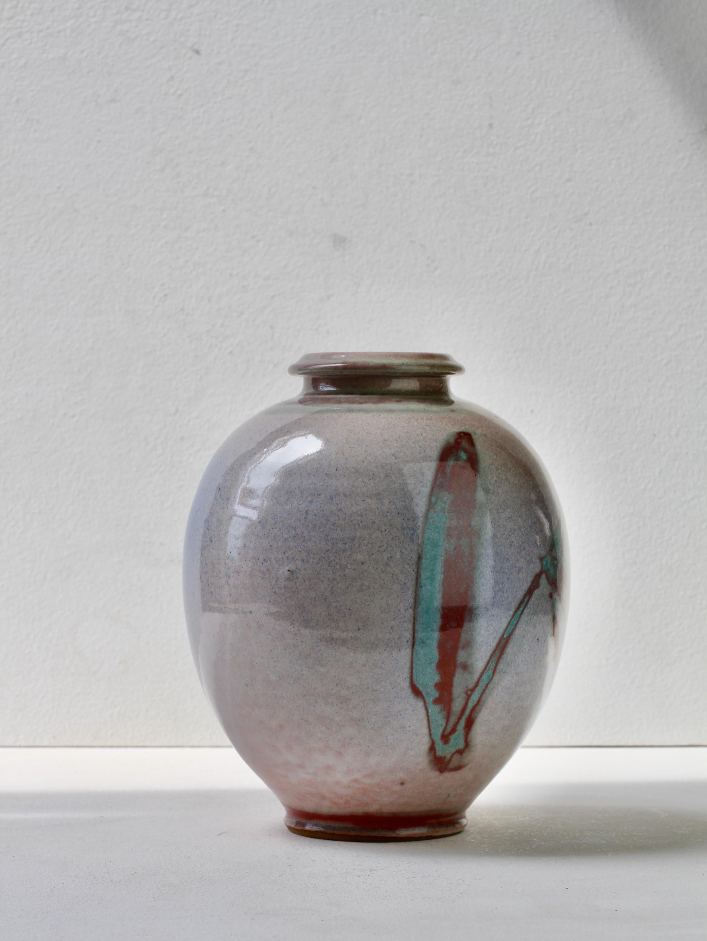 Jarrón esmaltado azul grisáceo de Studio Pottery alemán de Georg Döppmann, 1981 en Bueno estado para la venta en Landau an der Isar, Bayern