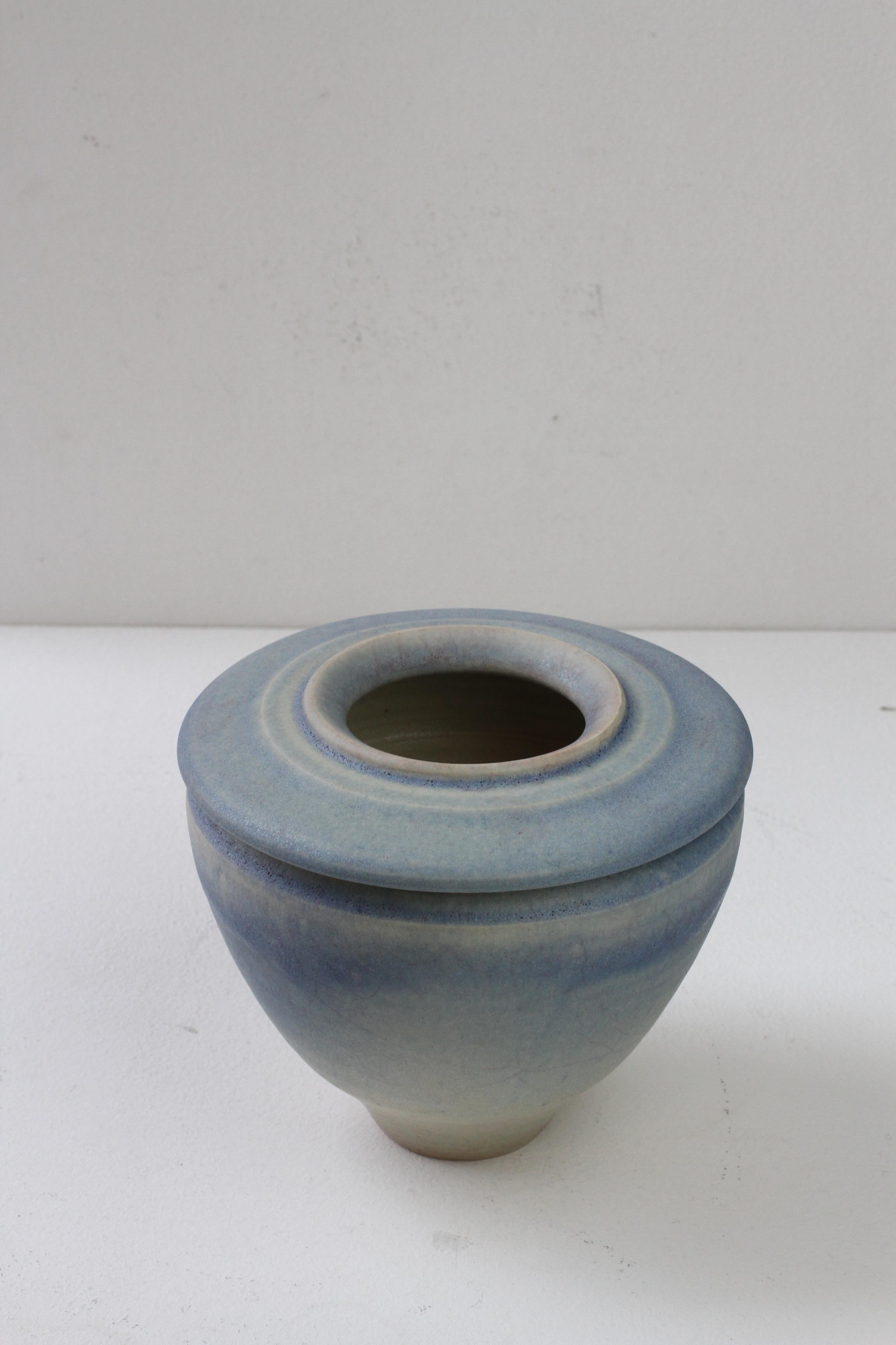 Deutsche Studio Pottery Blaue Vase von Ingeborg Zenker, 1989 im Angebot 5