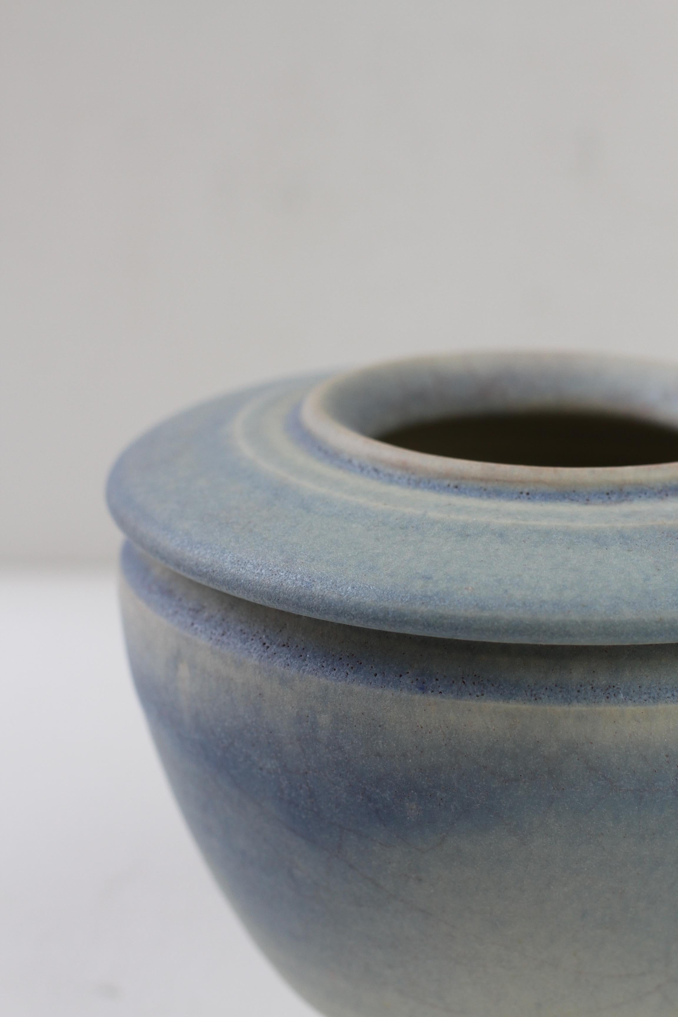 Deutsche Studio Pottery Blaue Vase von Ingeborg Zenker, 1989 im Angebot 9