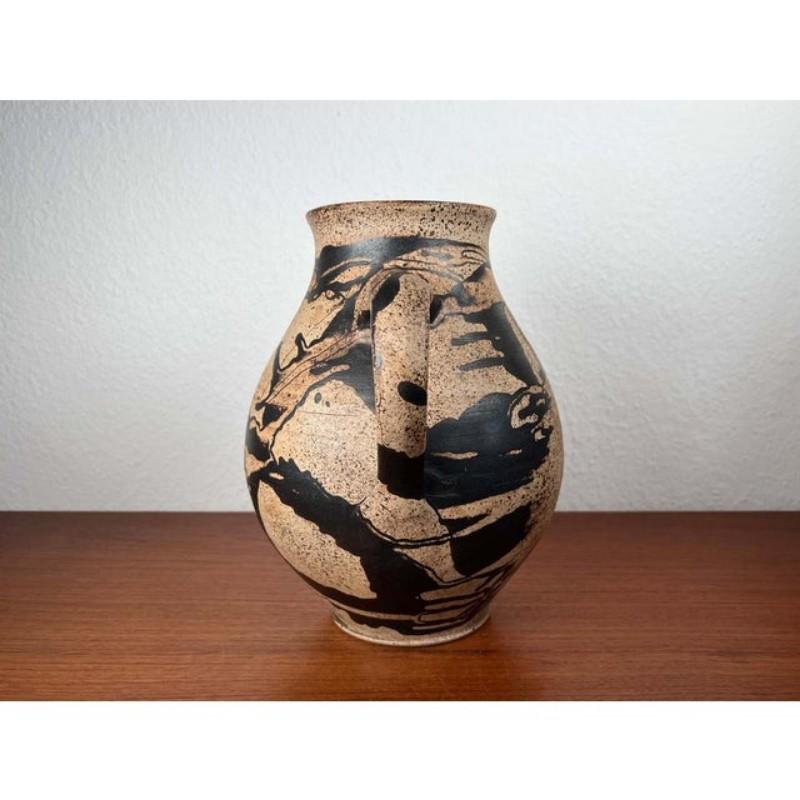 Vase cruche en Studio Pottery de Gerhard Liebenthron, 1993 en vente 10