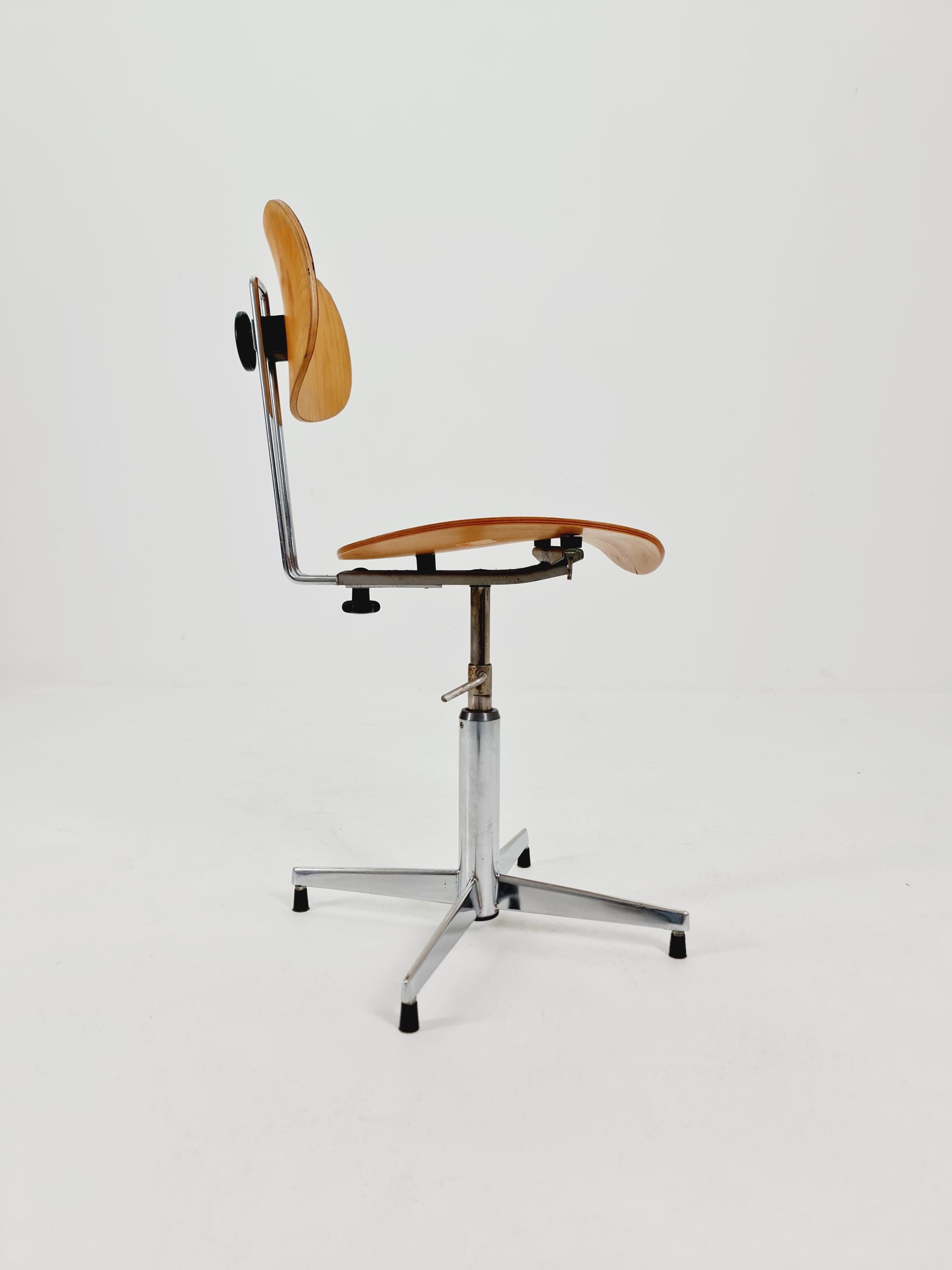 Allemand Pivot allemand  Modèle de chaise Bauhaus   par Egon Eiermann pour Wilde + Spieth années 1950 en vente