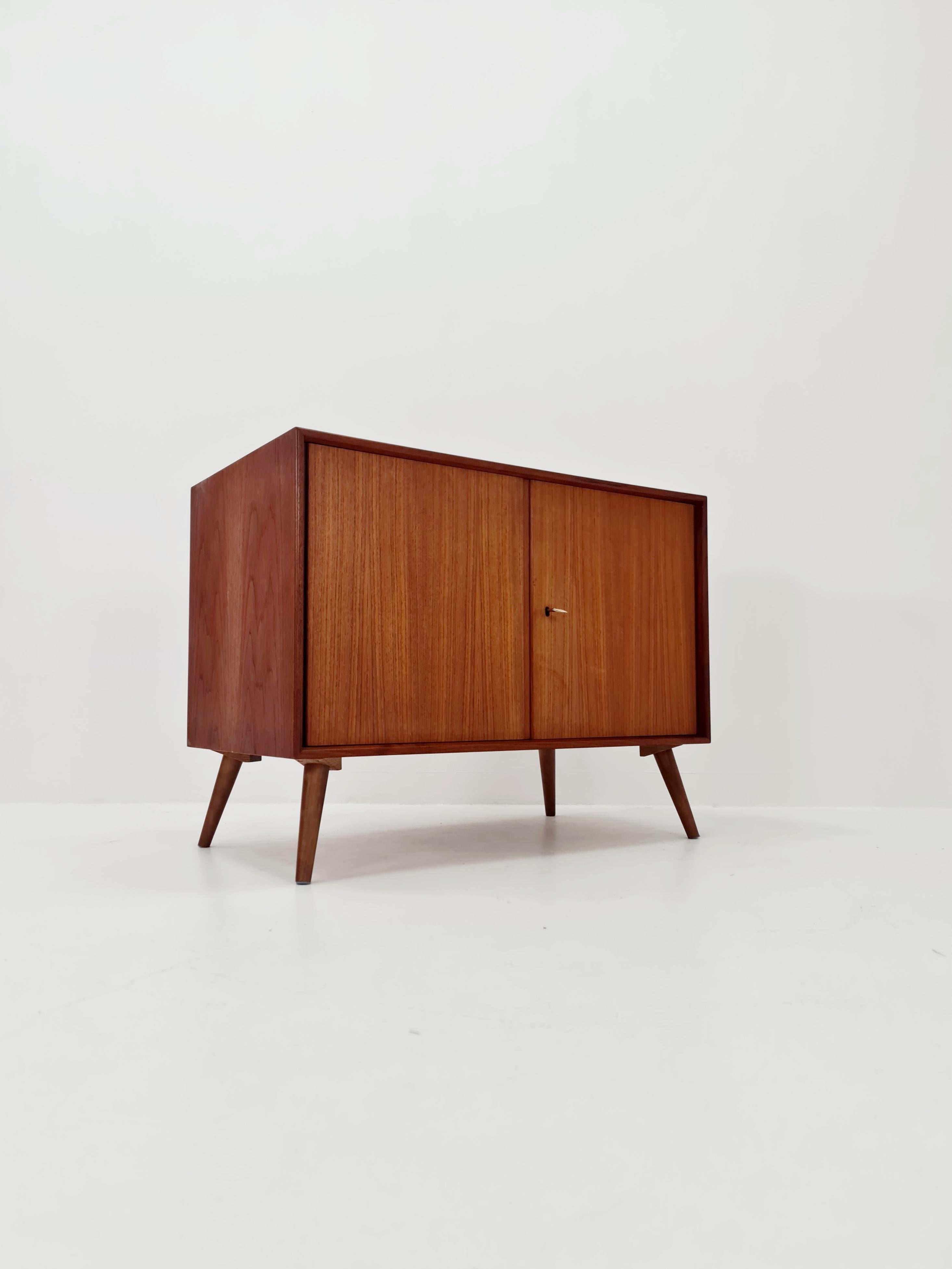 Allemand Buffet allemand en teck de Heinrich Riestenpatt pour RT 200, 1960 en vente