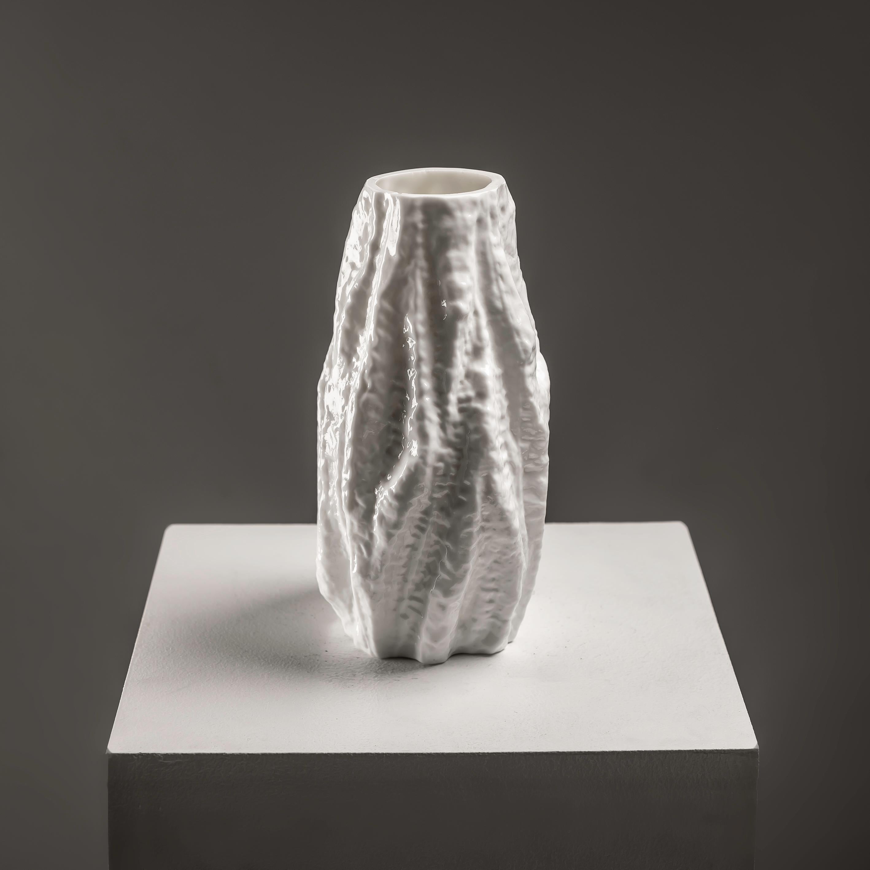Mid-Century Modern German textured Glass Vase from Ingrid Glashütte, 1970s For Sale