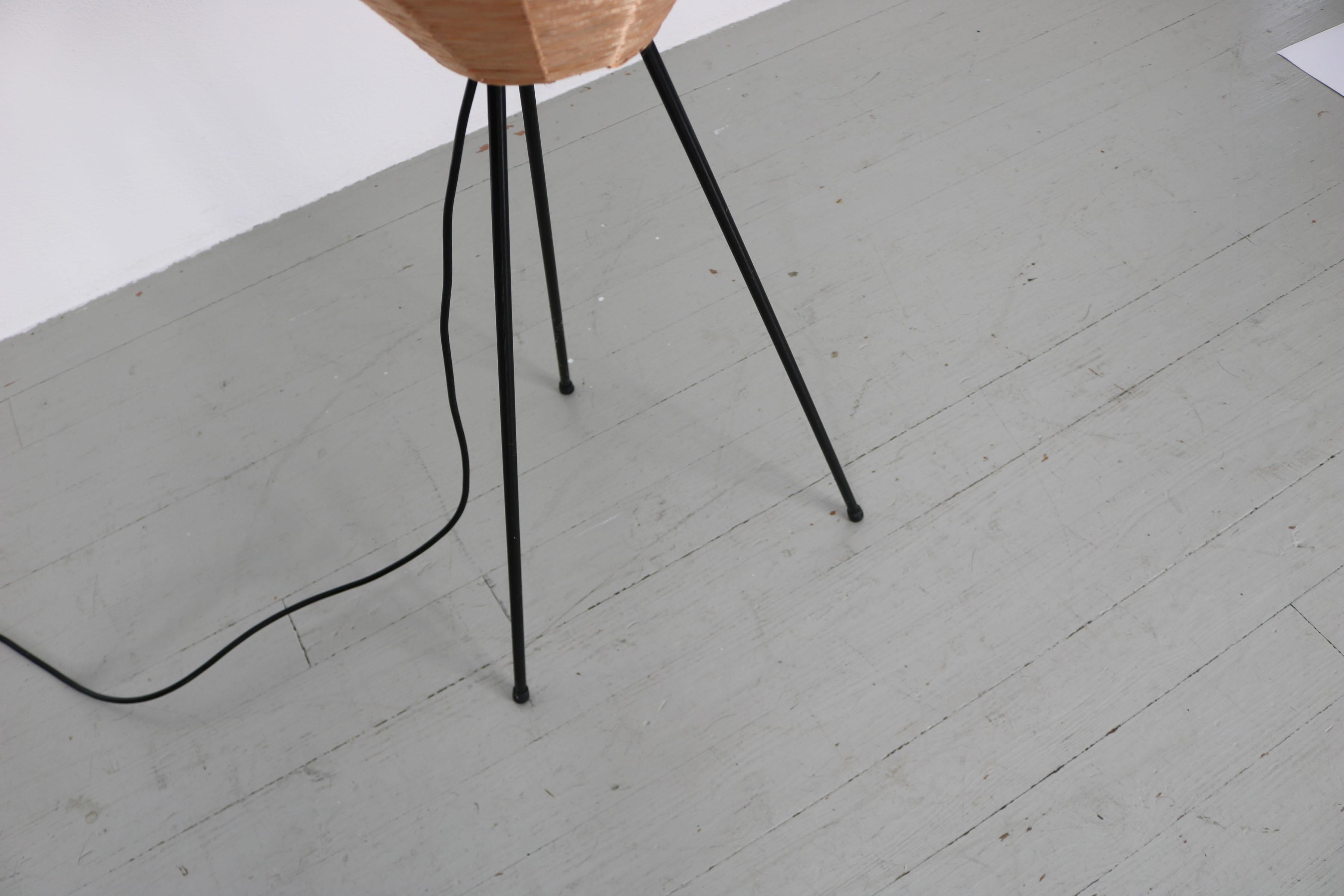 German Three-Legged Floor Lamp from the 50s For Sale 1