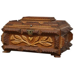 Deutsche Tramp-Kunstschachtel mit Blumenornamenten und Initialen, Volkskunst um 1900