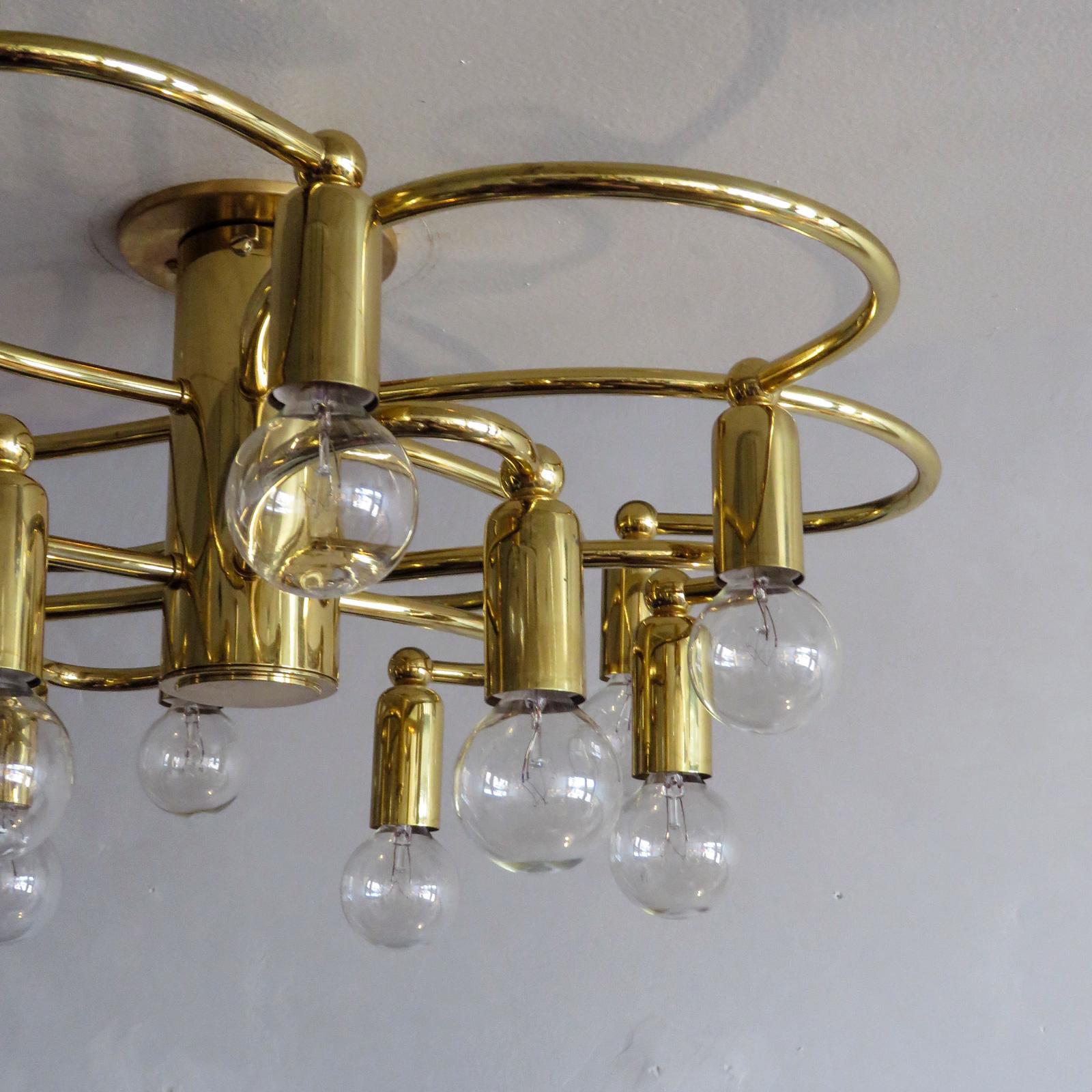 Lampadario tedesco a dodici bracci di Honsel, 1960 In condizioni buone in vendita a Los Angeles, CA